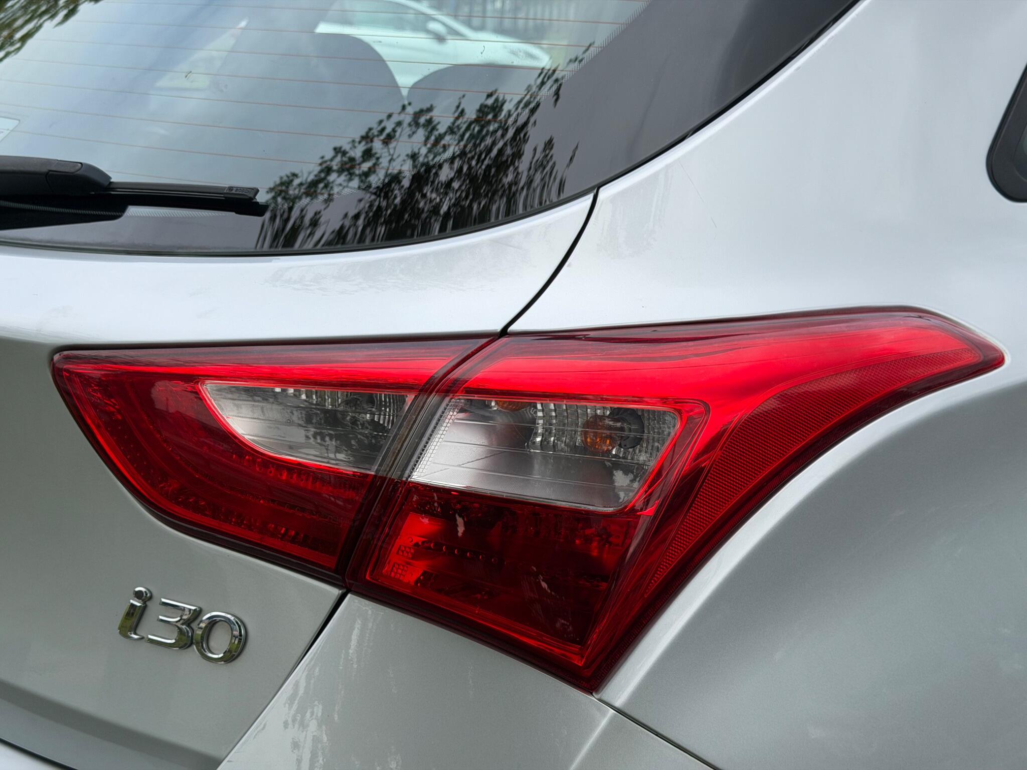 Hyundai i30 - Image 11