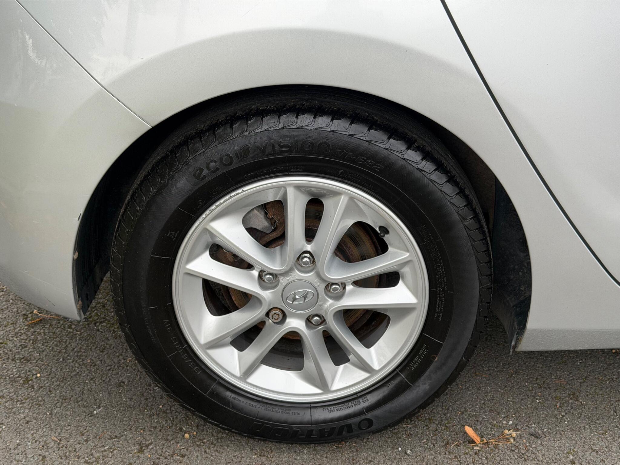 Hyundai i30 - Image 12