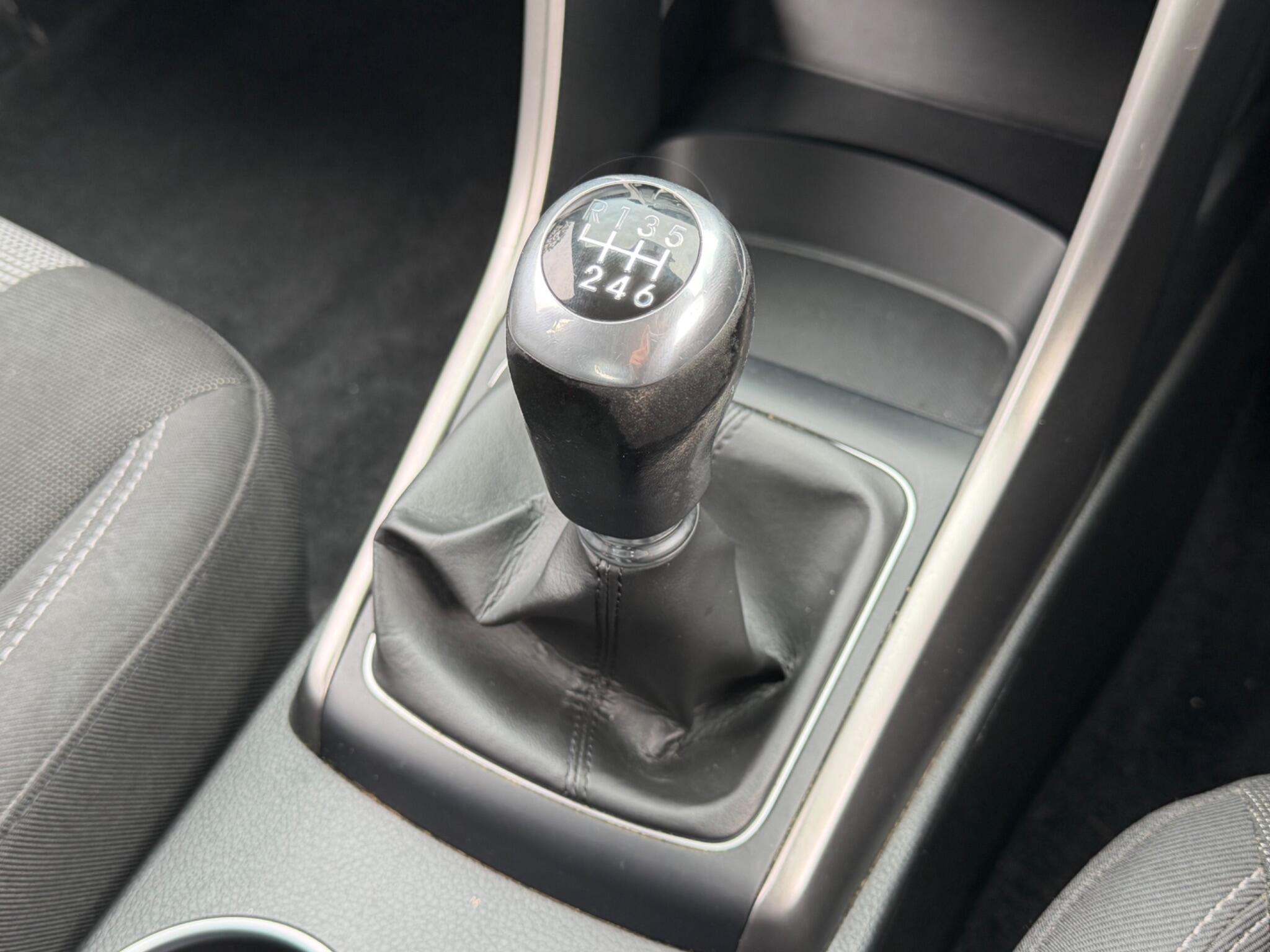 Hyundai i30 - Image 32