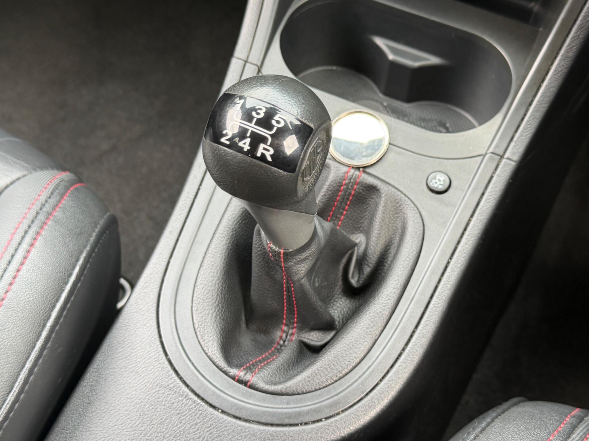 MG MG3 - Image 33