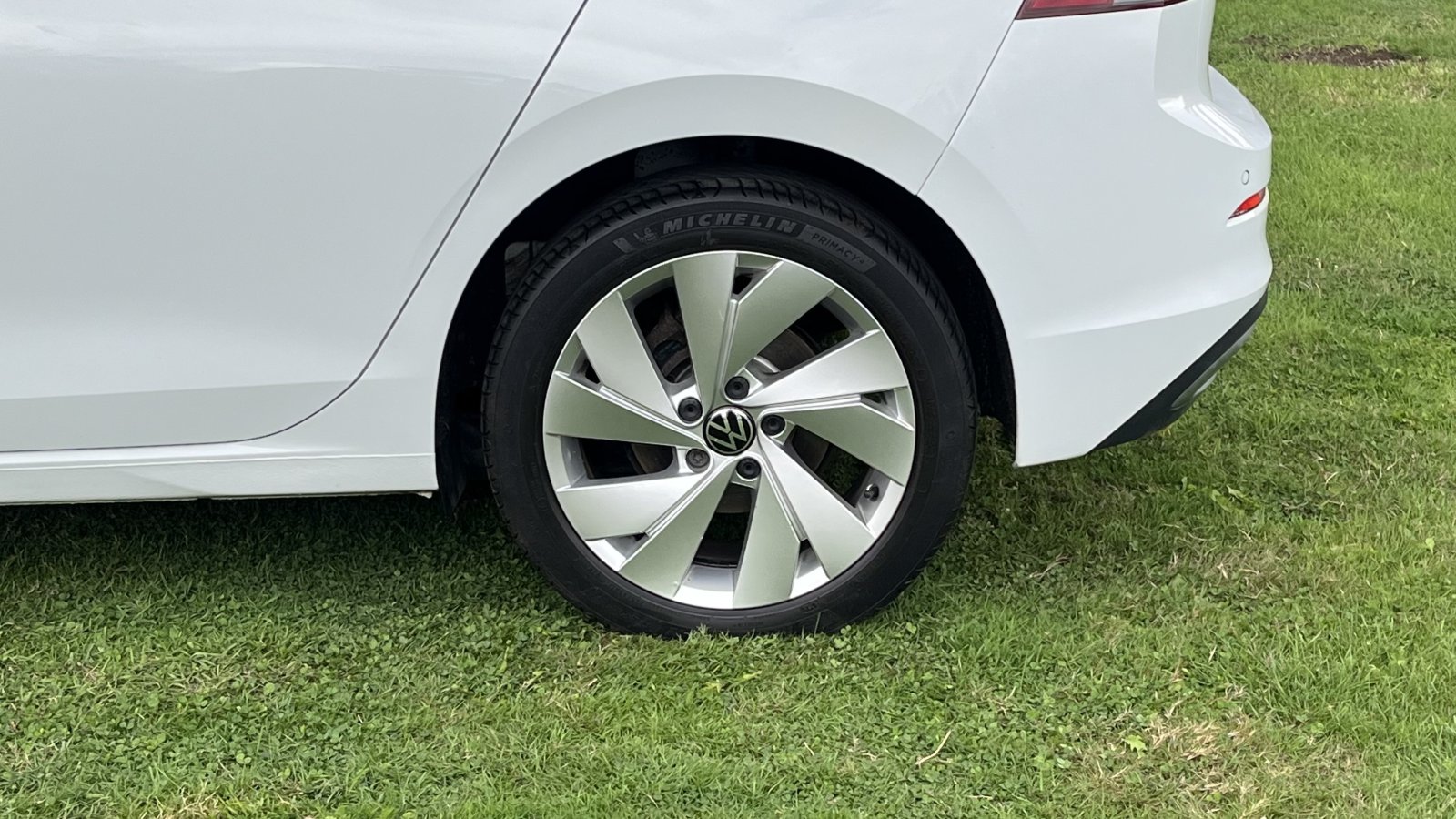Volkswagen Golf - Image 8