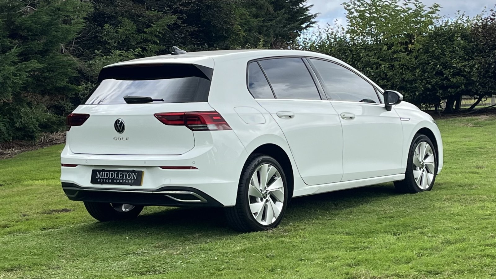 Volkswagen Golf - Image 19