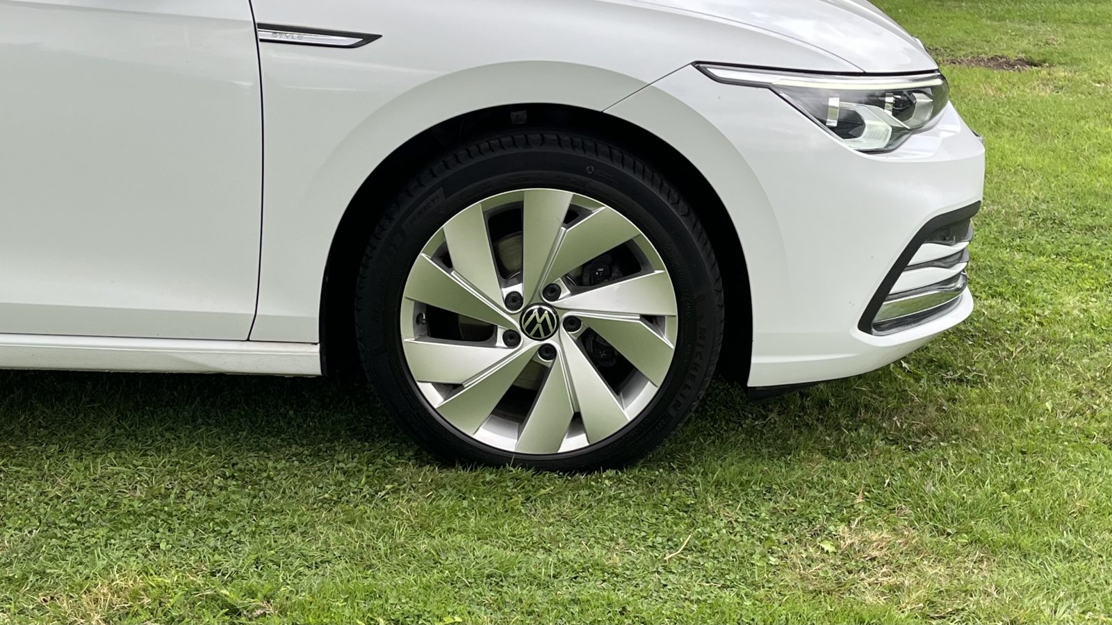 Volkswagen Golf - Image 20