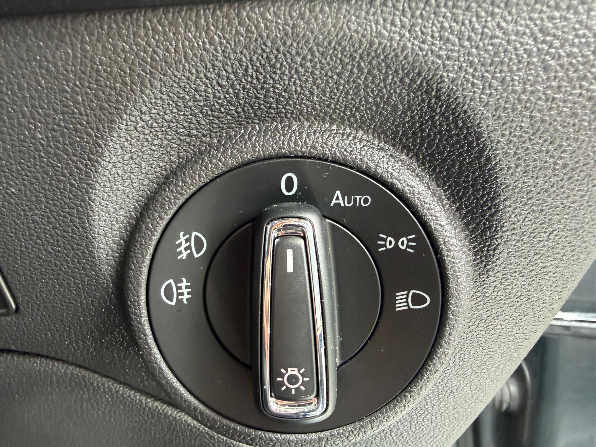 SEAT Leon - Image 25