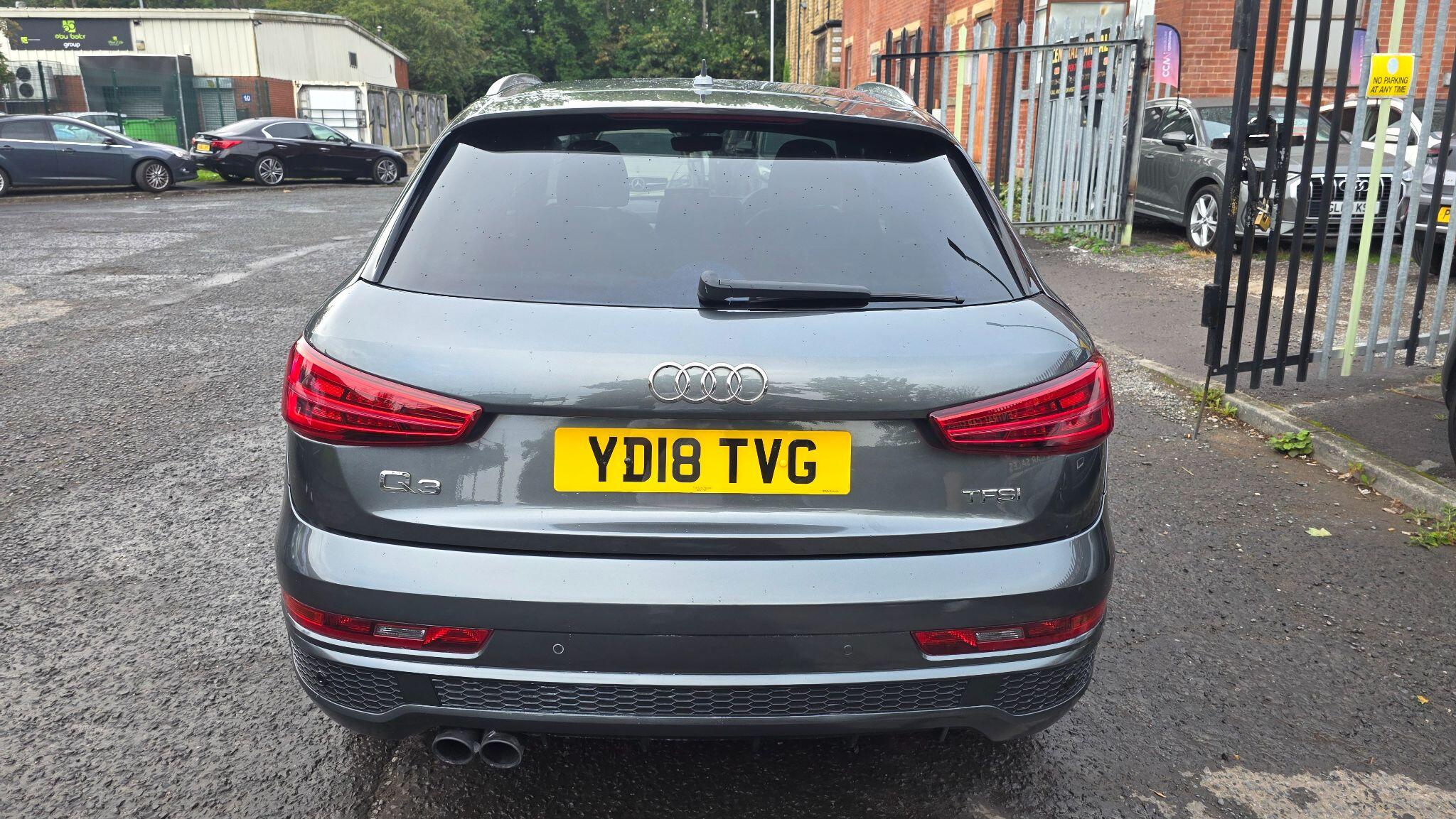 Audi Q3 - Image 13