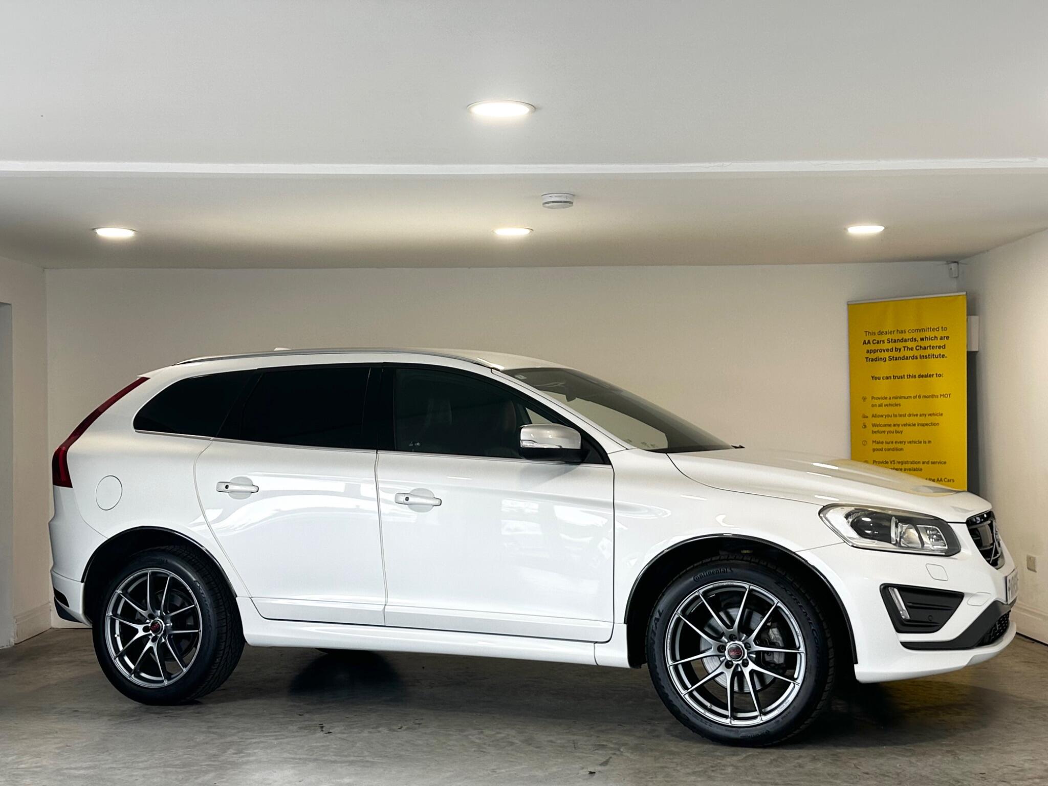 Volvo XC60 - Image 10