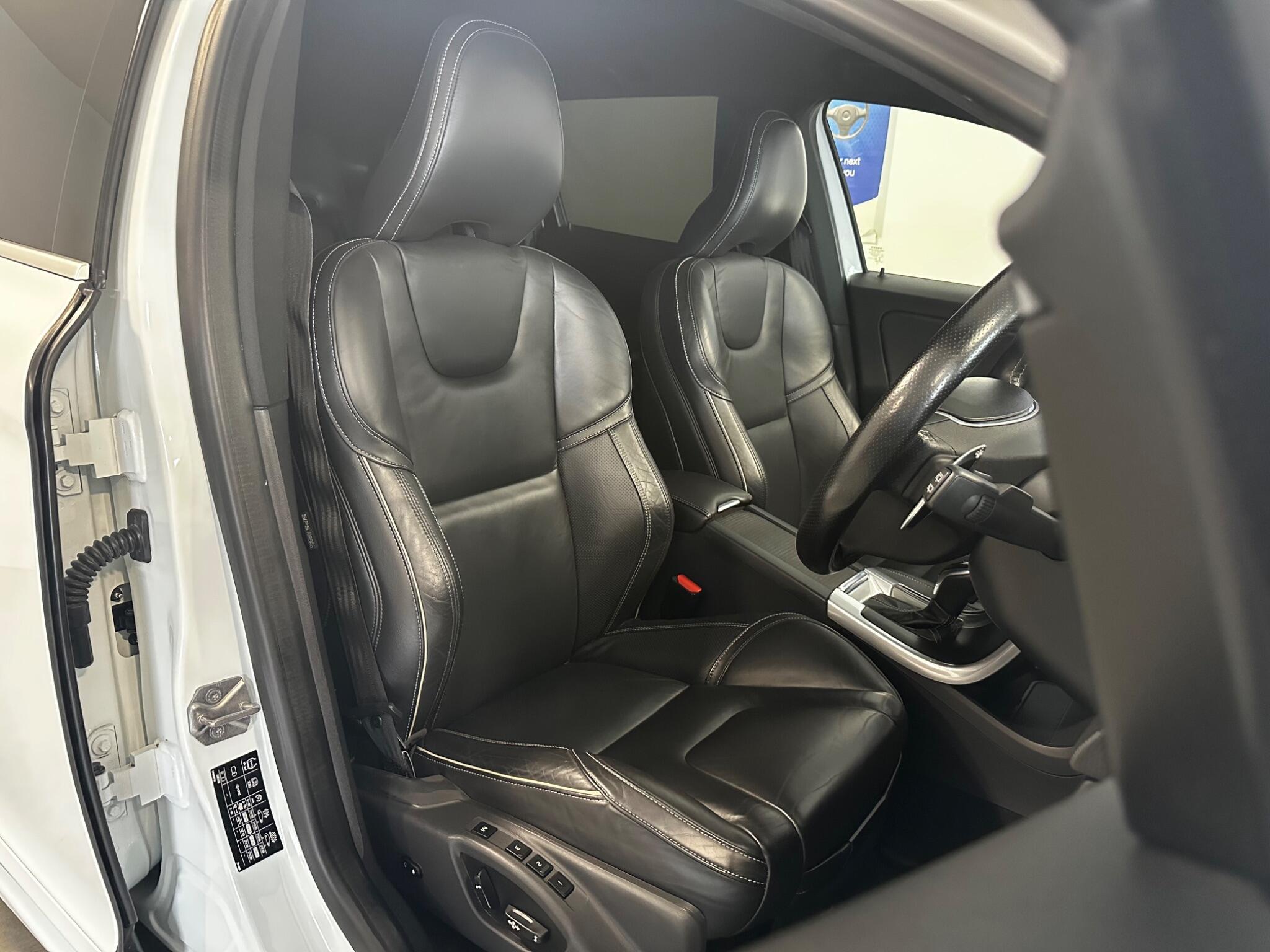 Volvo XC60 - Image 16