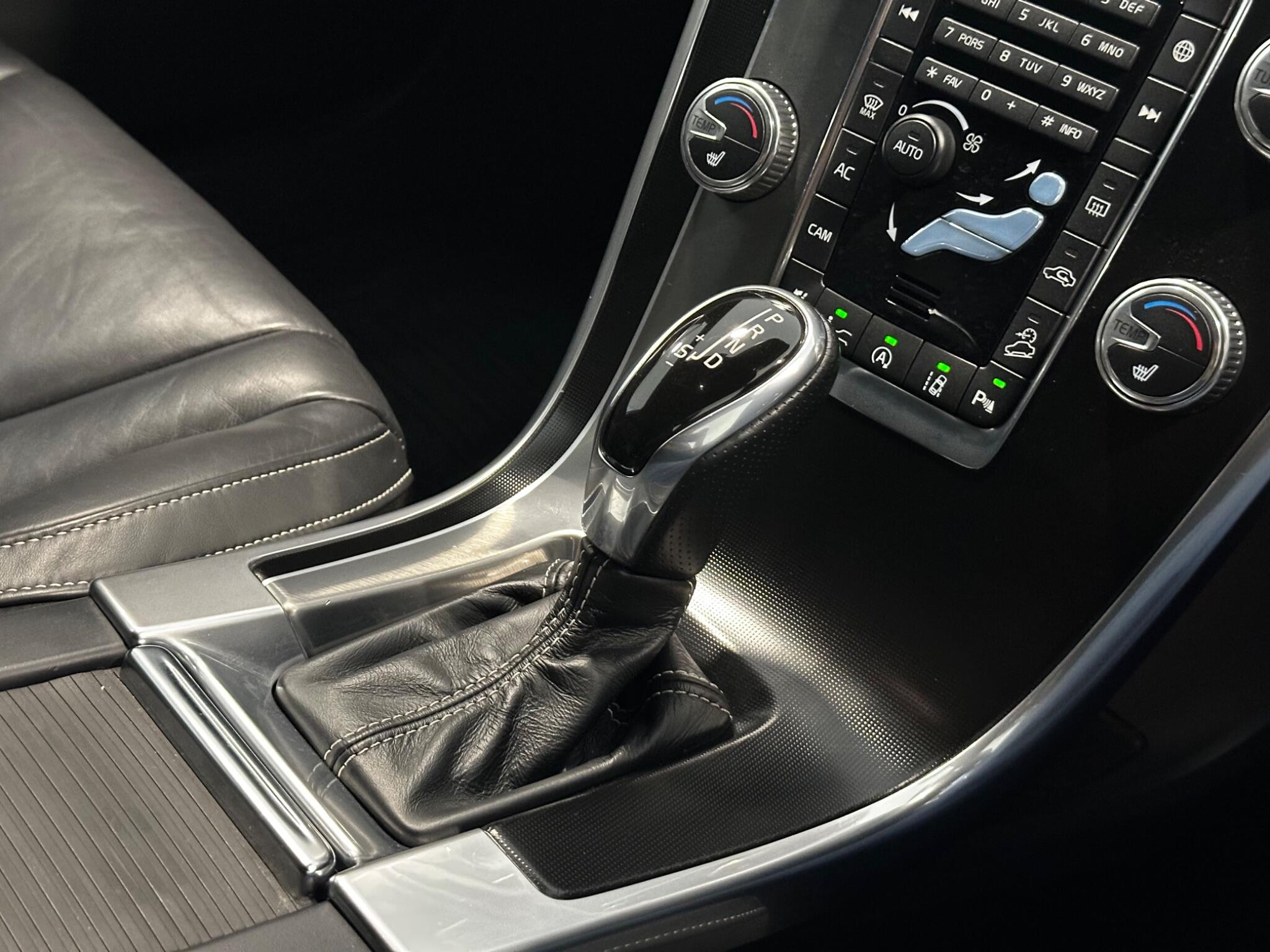 Volvo XC60 - Image 15