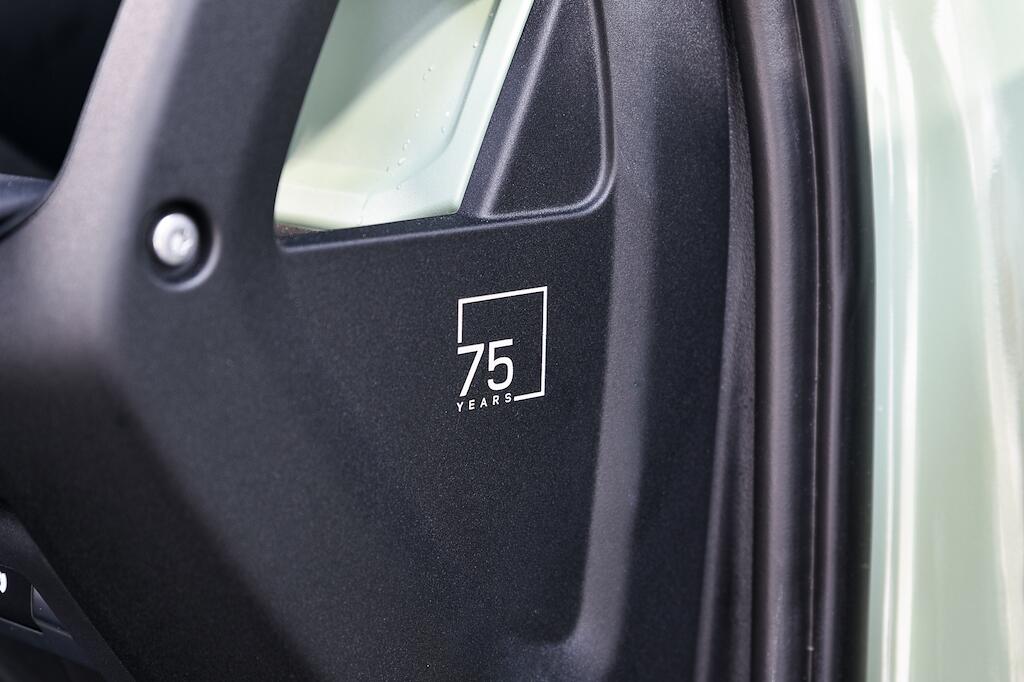 Land Rover Defender 90 - Image 14