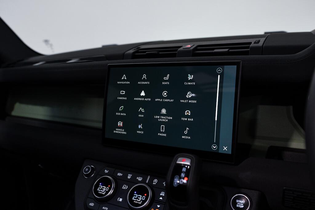 Land Rover Defender 90 - Image 20
