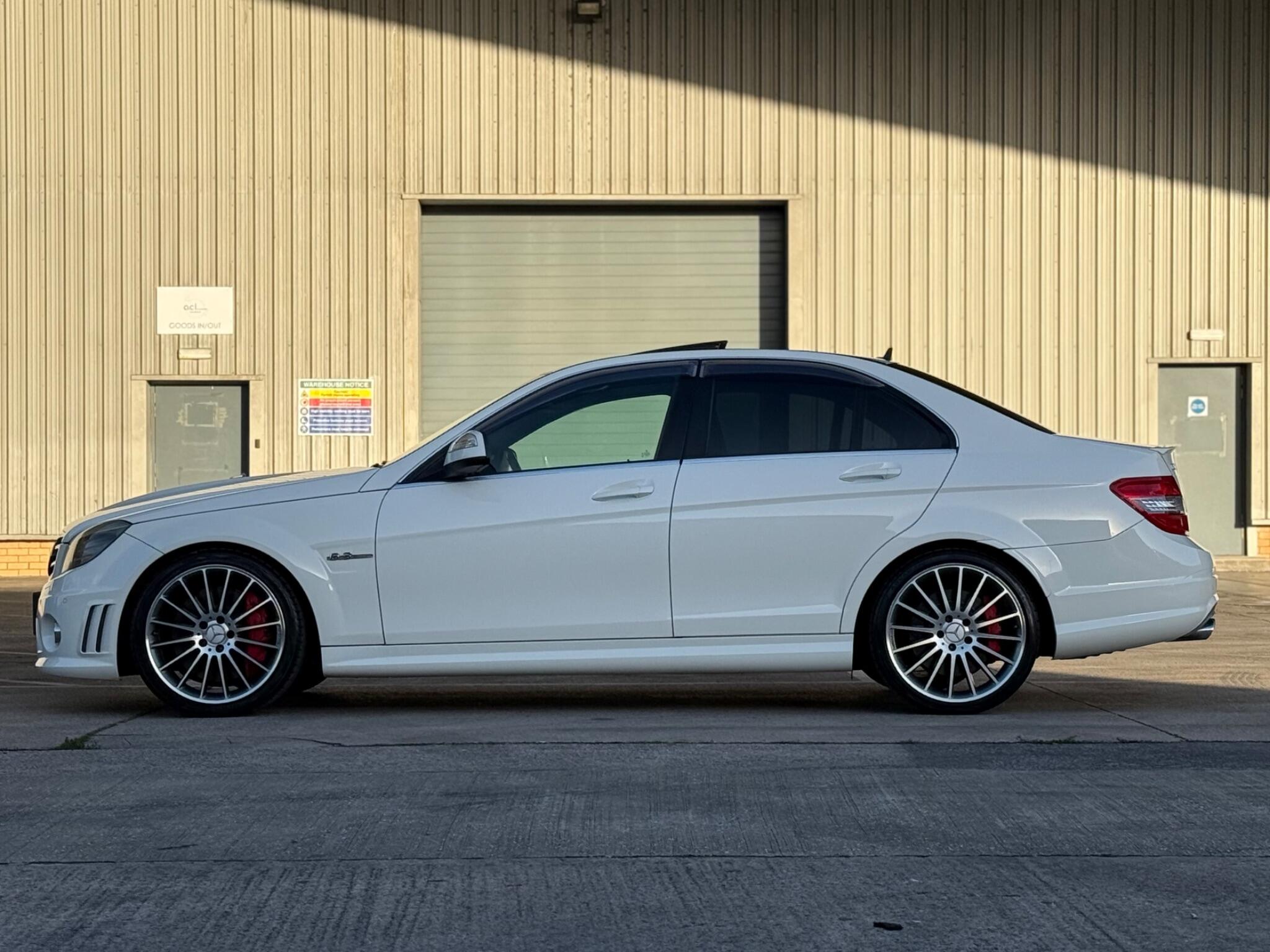 Mercedes C Class - Image 12