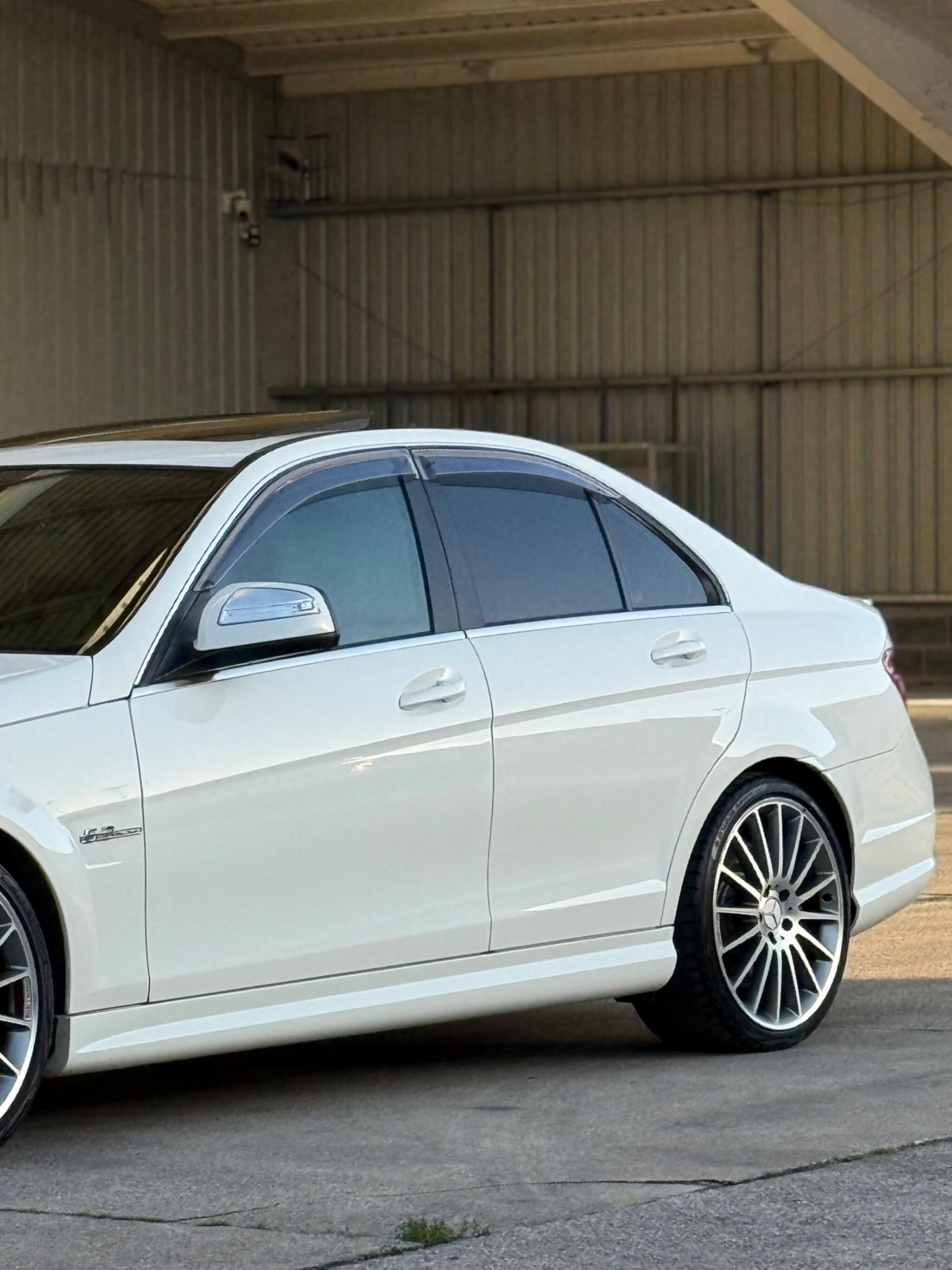 Mercedes C Class - Image 16