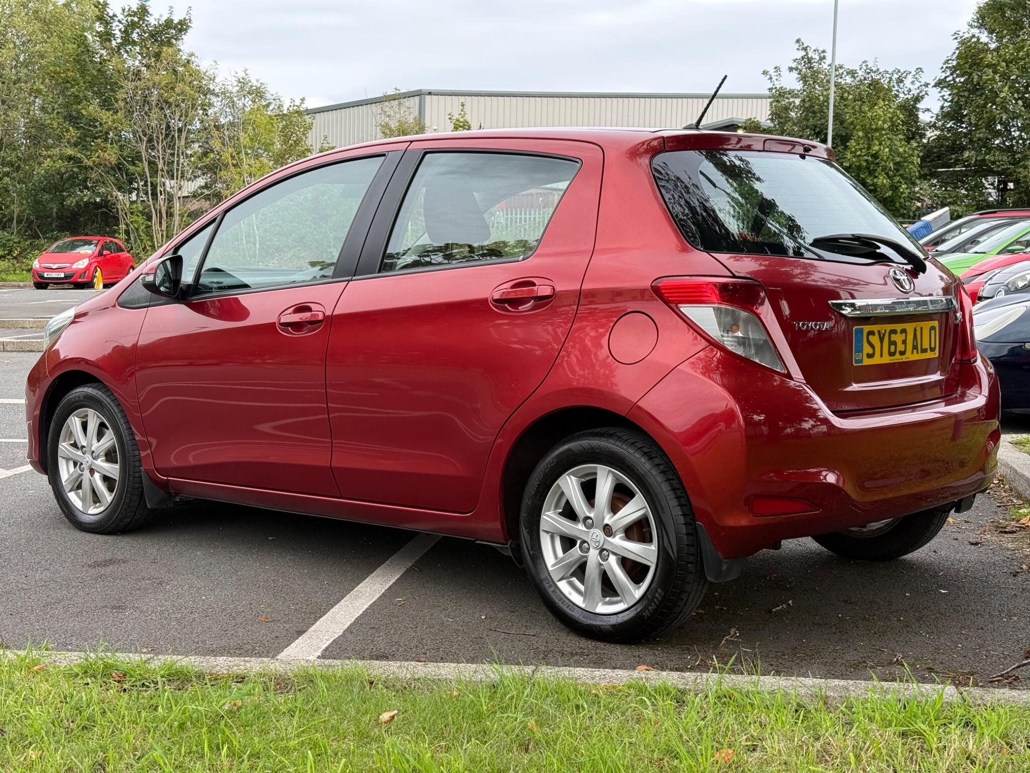 Toyota Yaris - Image 5