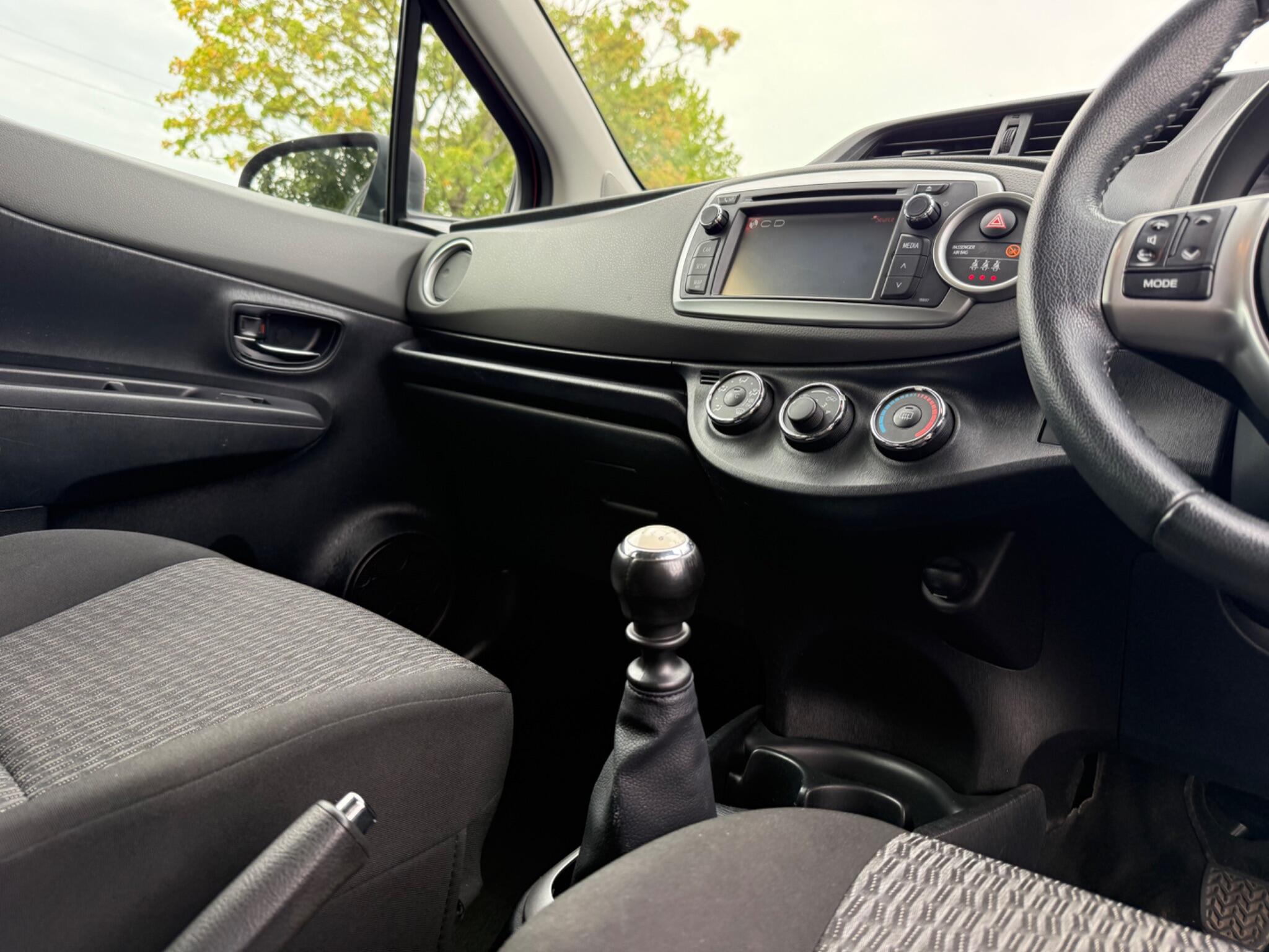 Toyota Yaris - Image 10