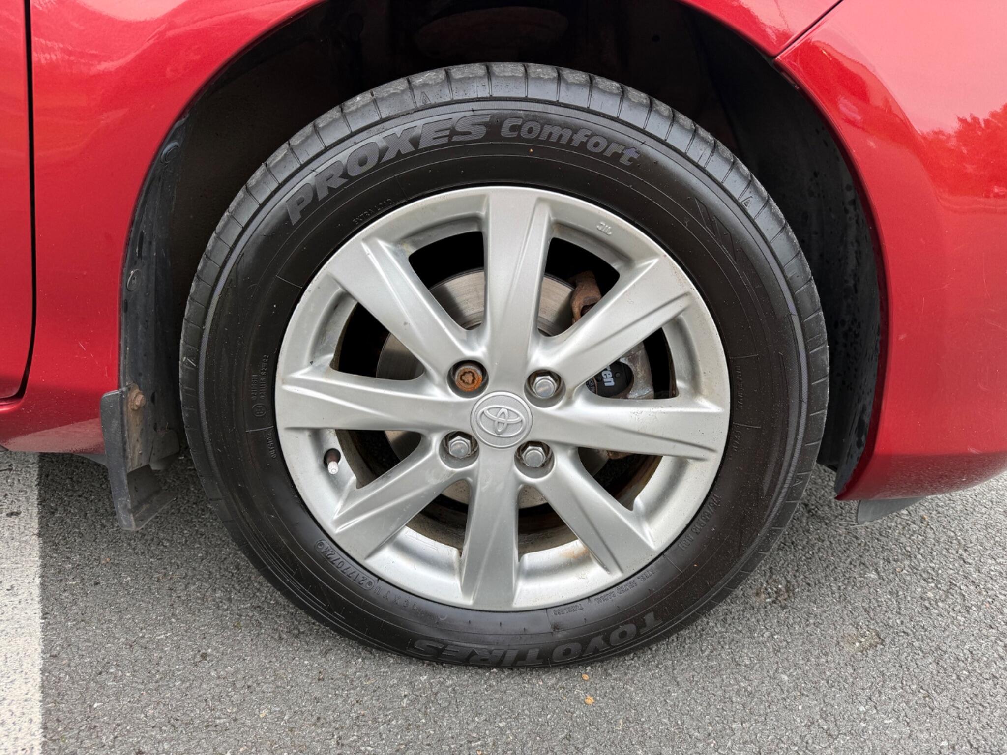 Toyota Yaris - Image 19