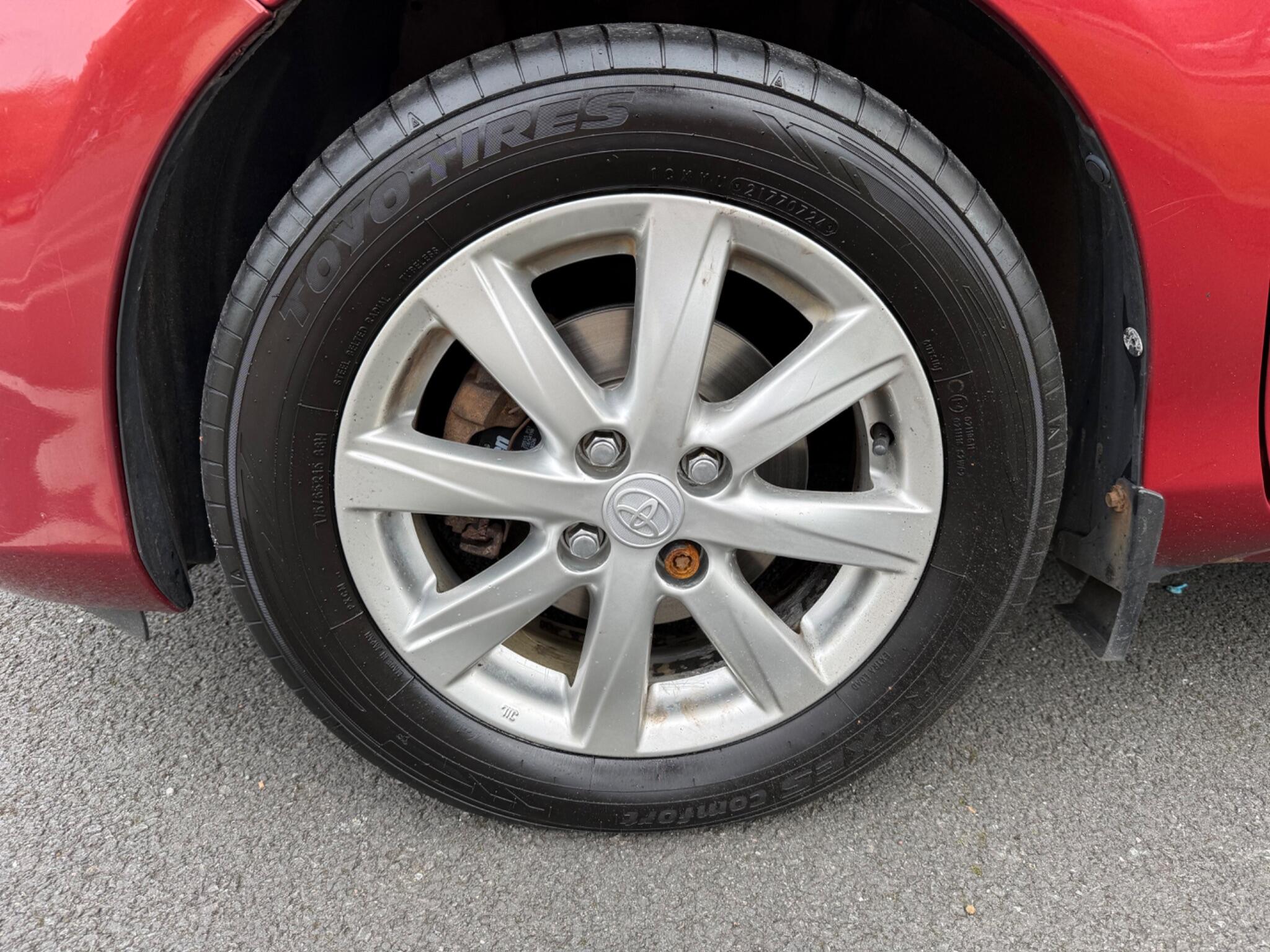 Toyota Yaris - Image 22
