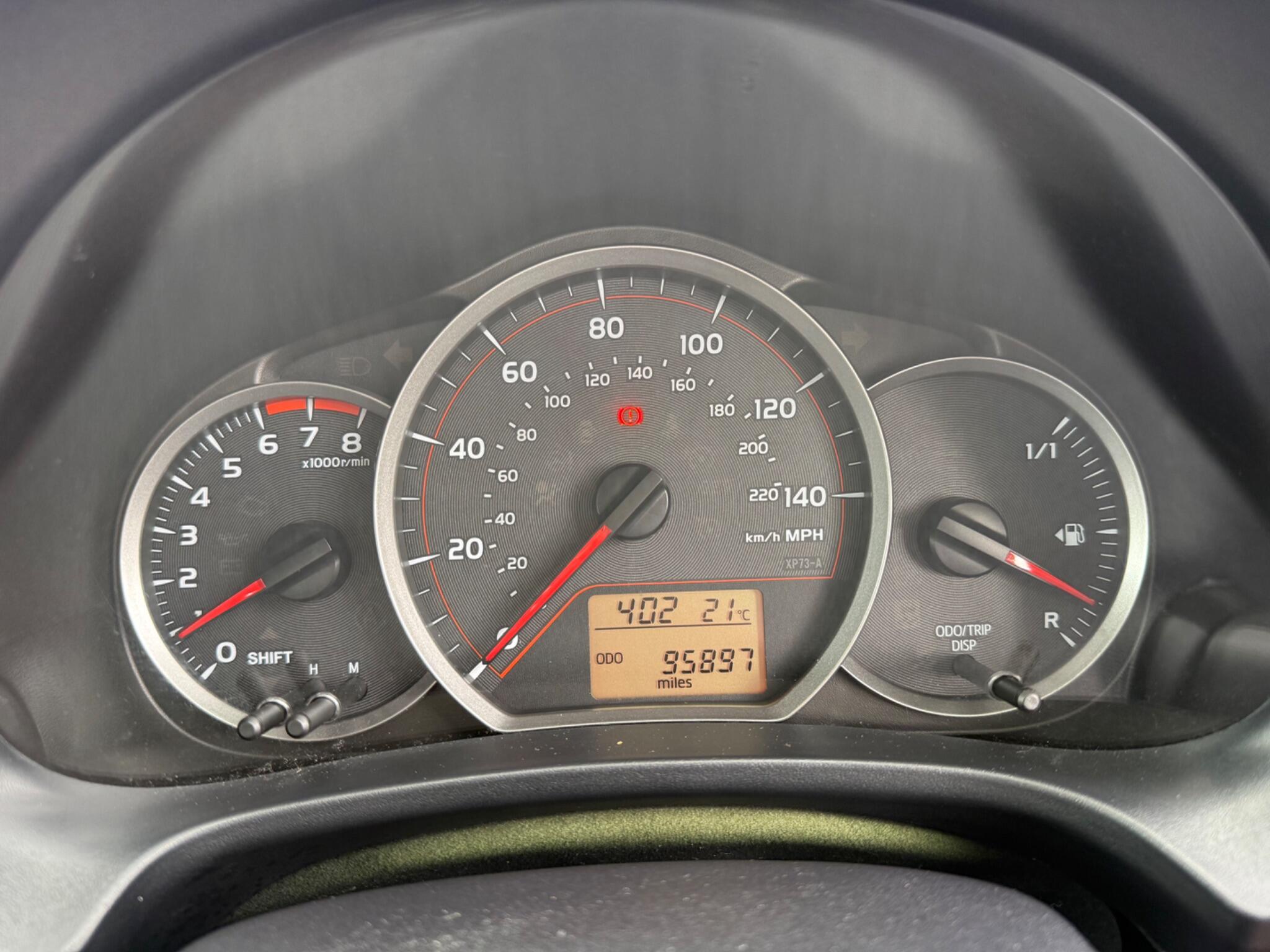 Toyota Yaris - Image 27