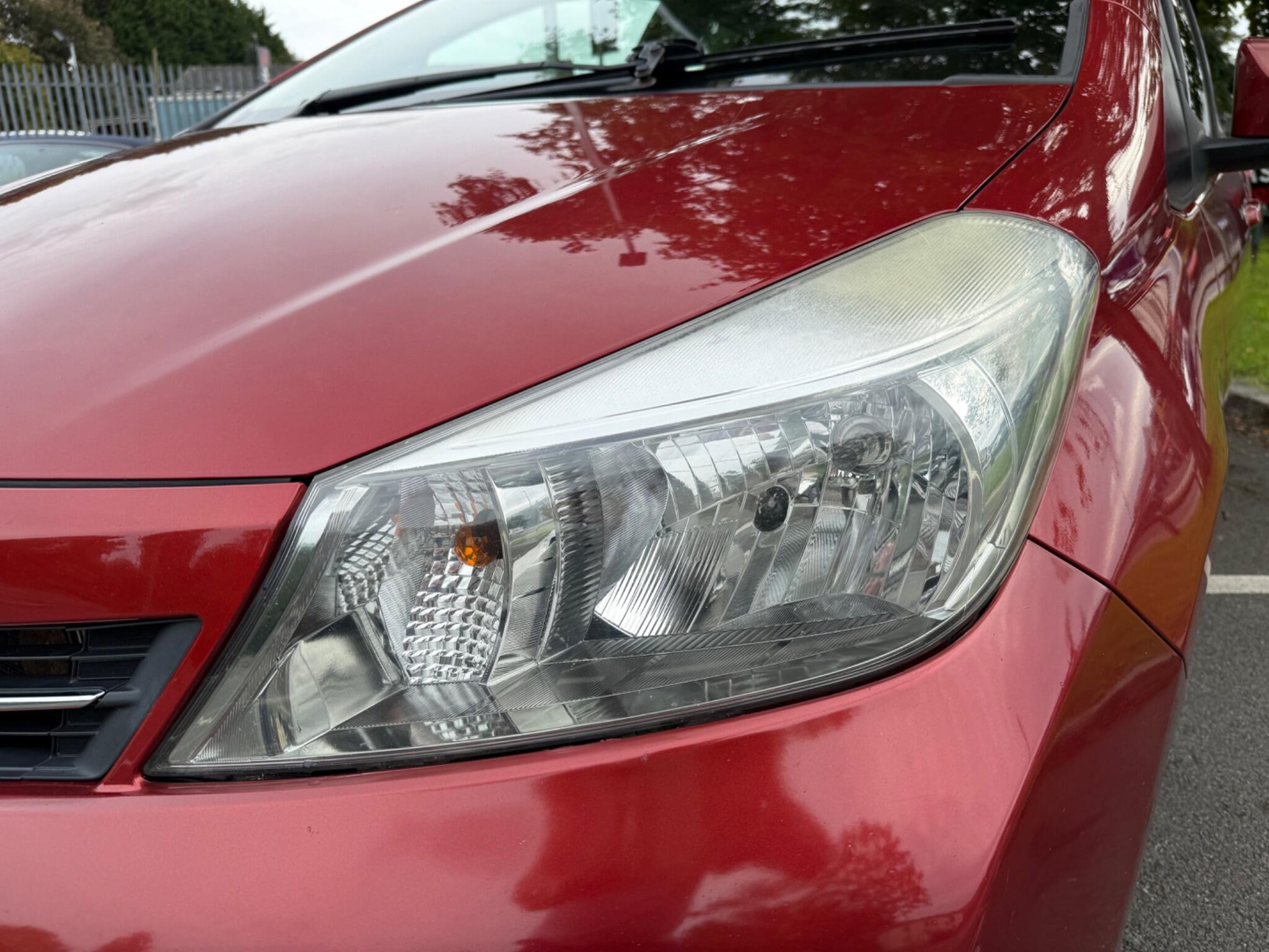 Toyota Yaris - Image 31