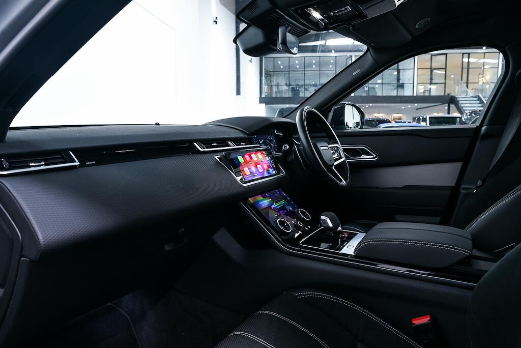 Land Rover Range Rover Velar - Image 12