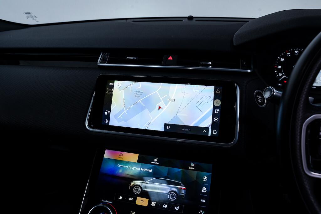 Land Rover Range Rover Velar - Image 19