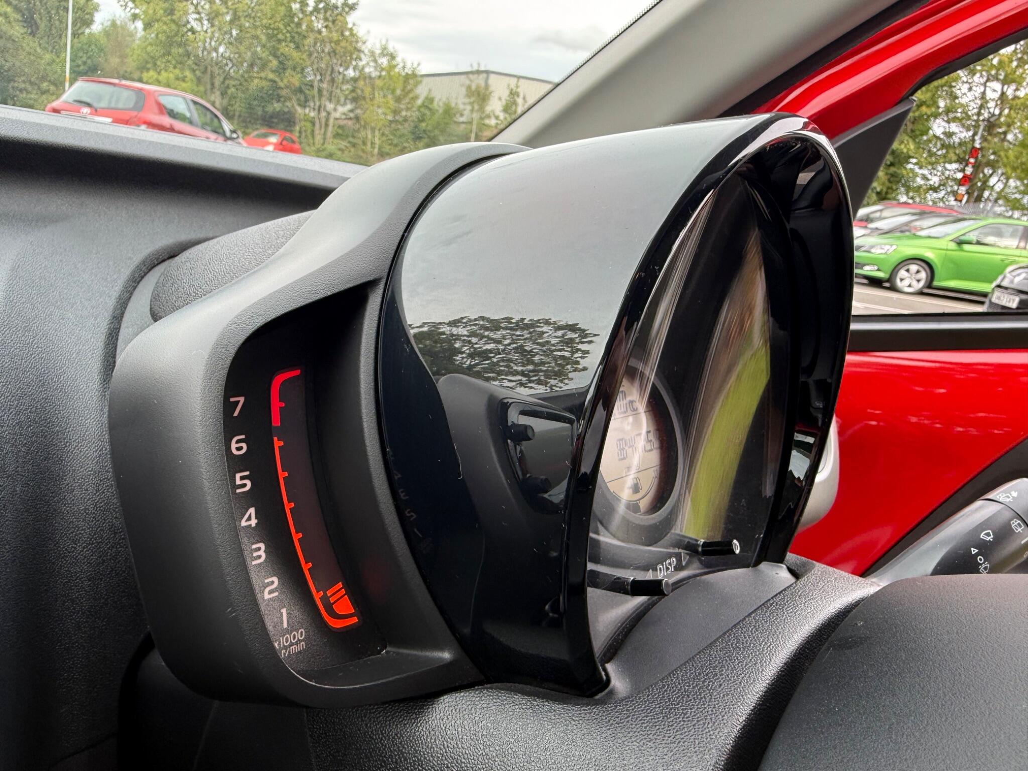 Toyota Aygo - Image 11