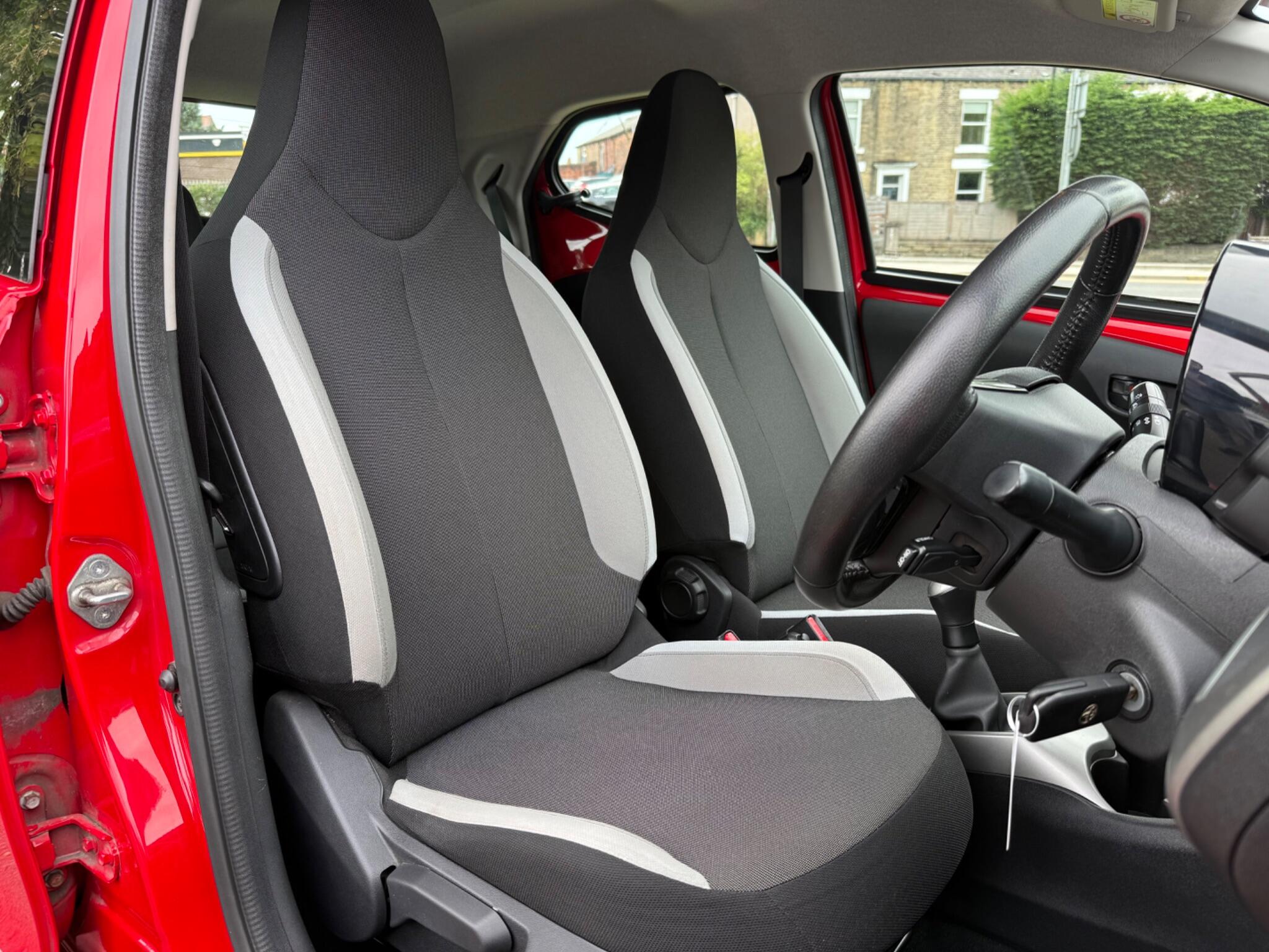 Toyota Aygo - Image 13