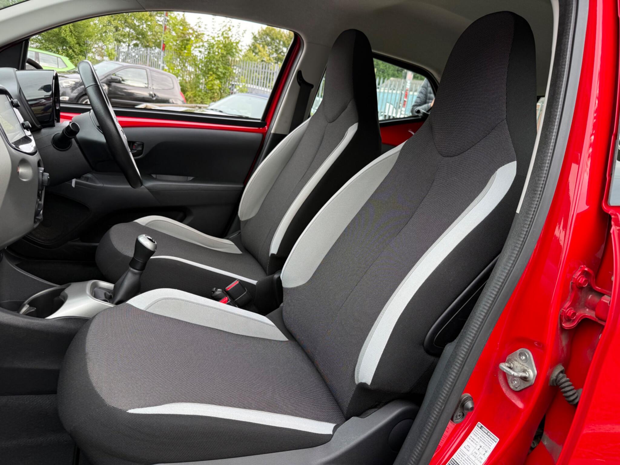 Toyota Aygo - Image 33