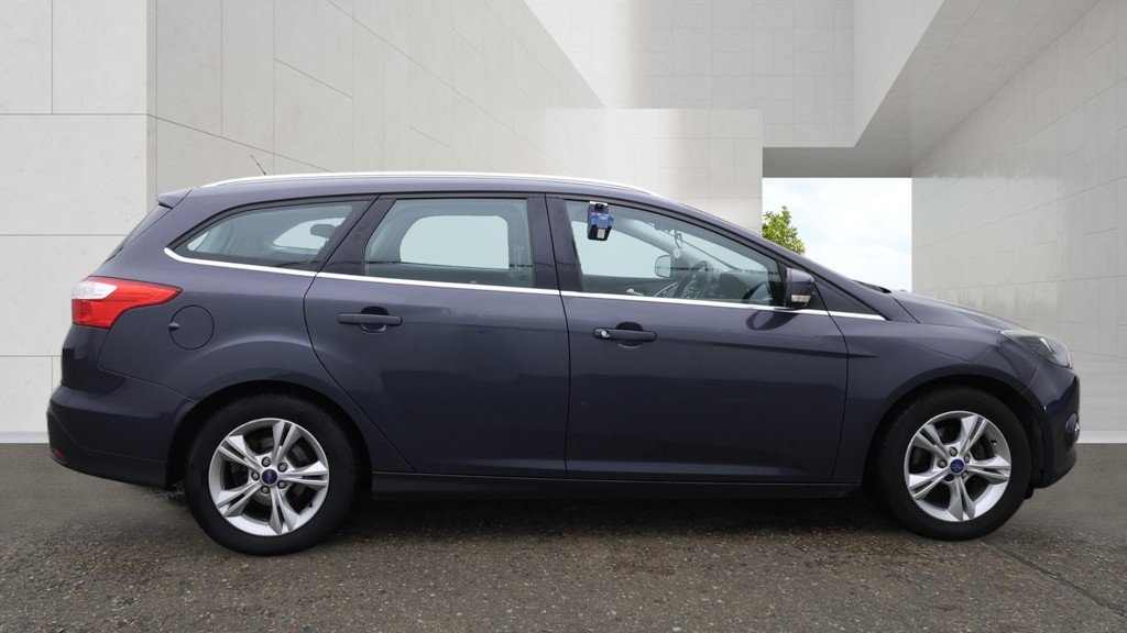 Ford Focus - Image 5
