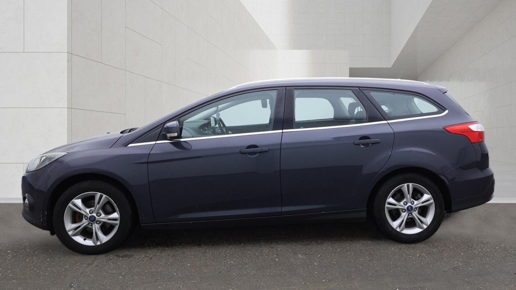 Ford Focus - Image 6