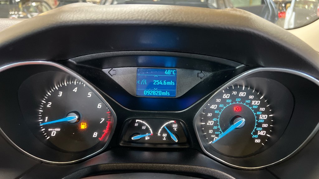 Ford Focus - Image 11