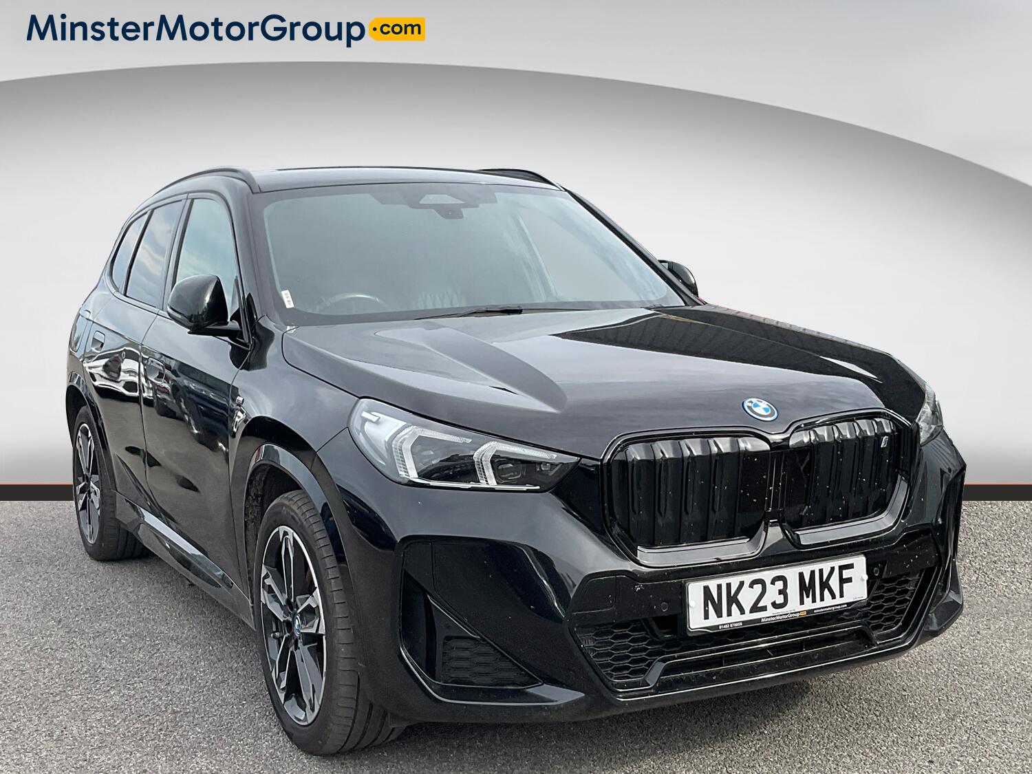BMW iX1