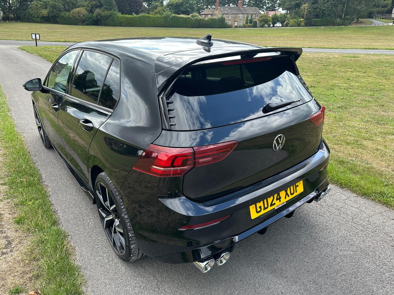 Volkswagen Golf - Image 9