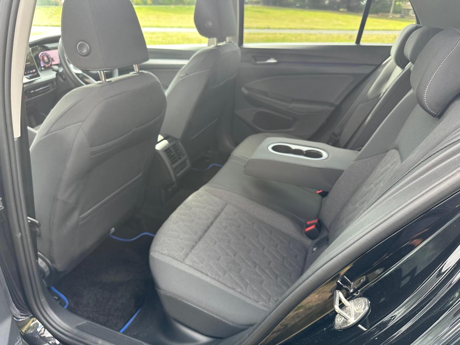 Volkswagen Golf - Image 16