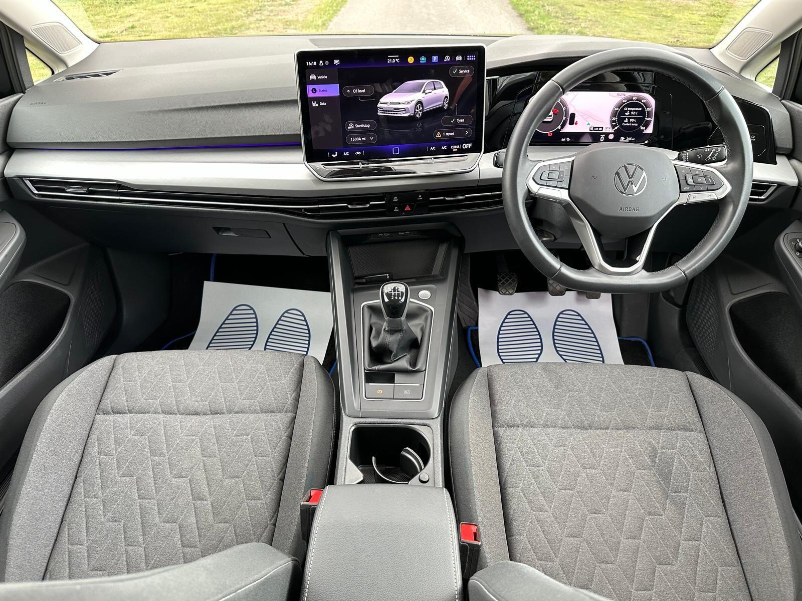 Volkswagen Golf - Image 20