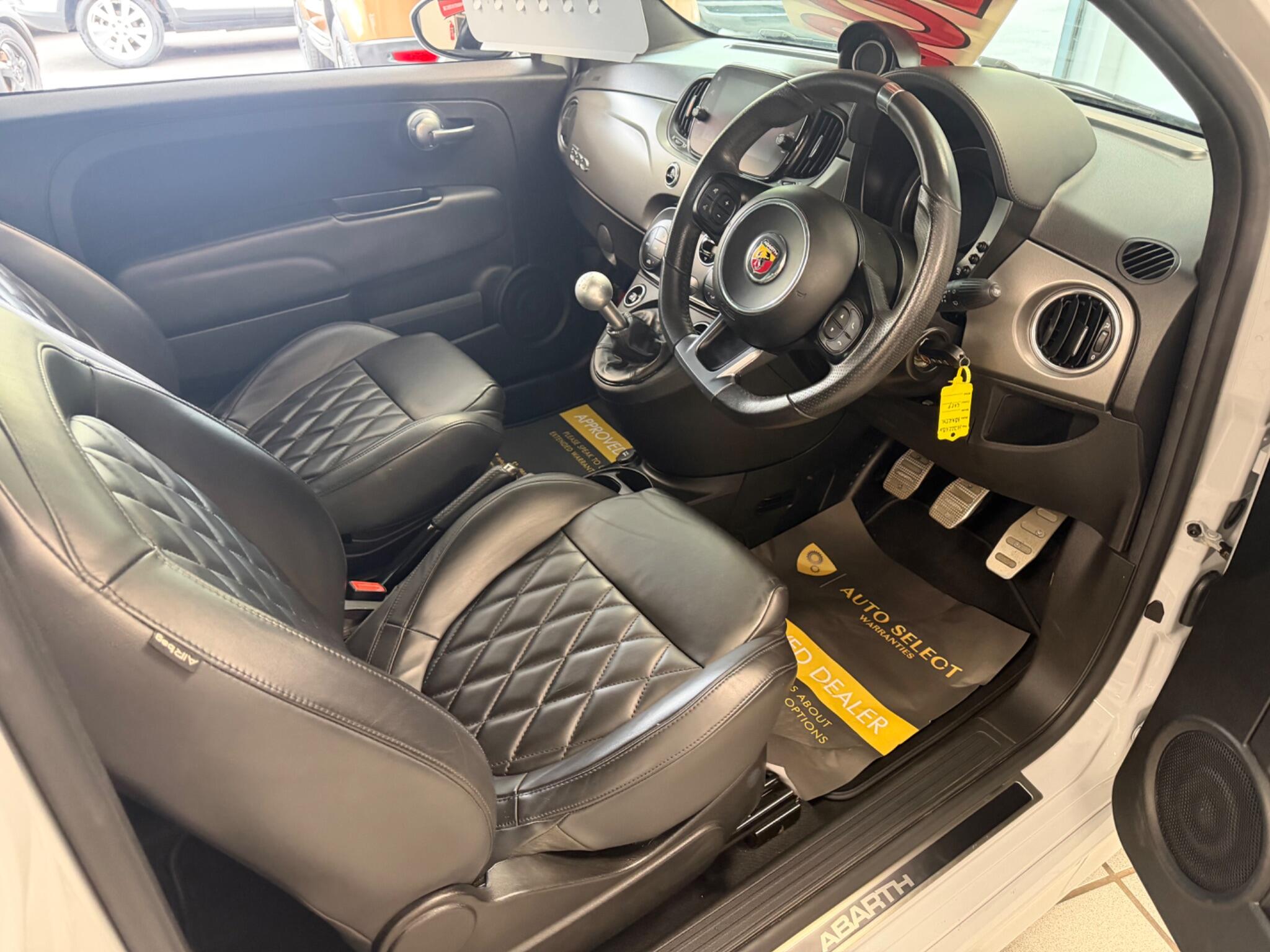 Abarth 595 - Image 18