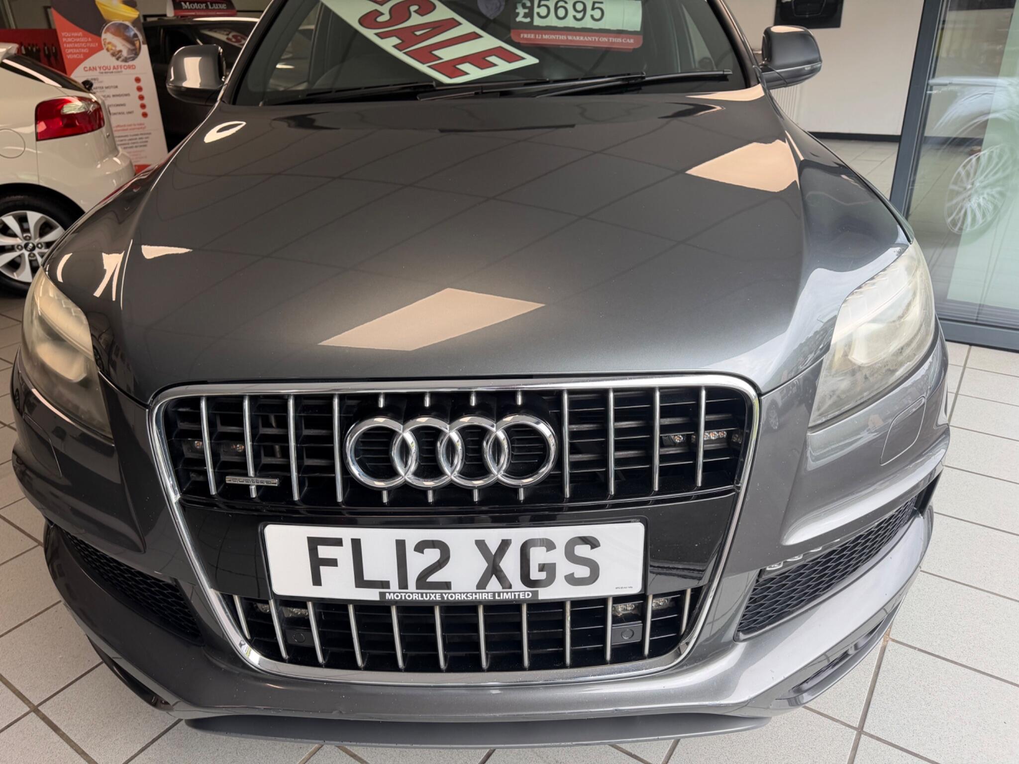 Audi Q7 - Image 2