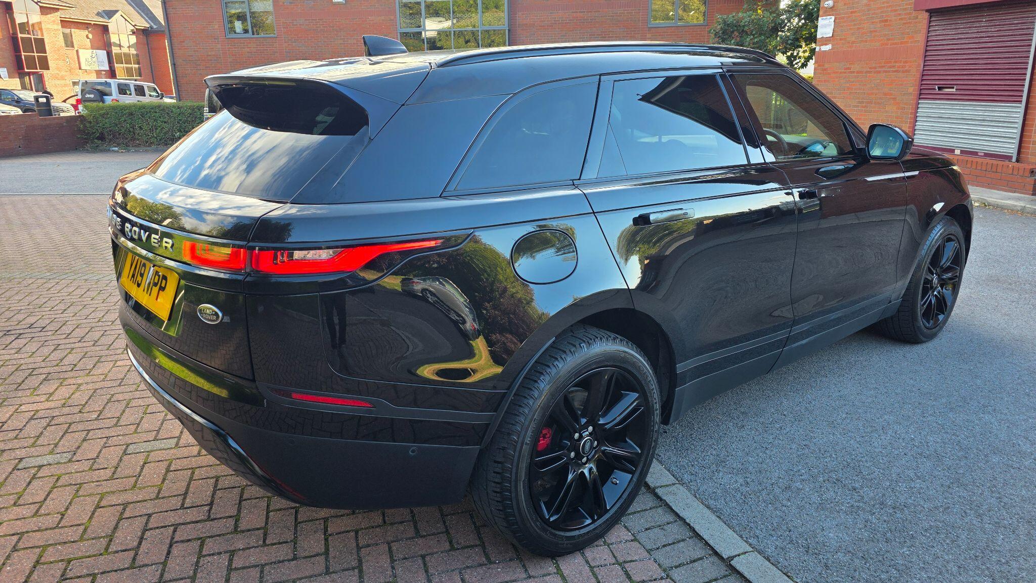 Land Rover Range Rover Velar - Image 9
