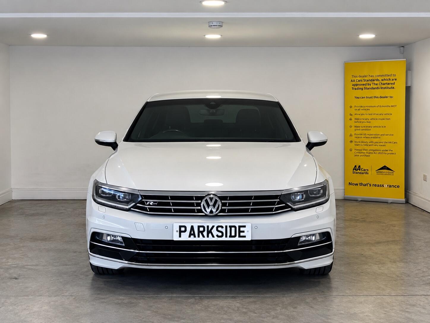 Volkswagen Passat - Image 4