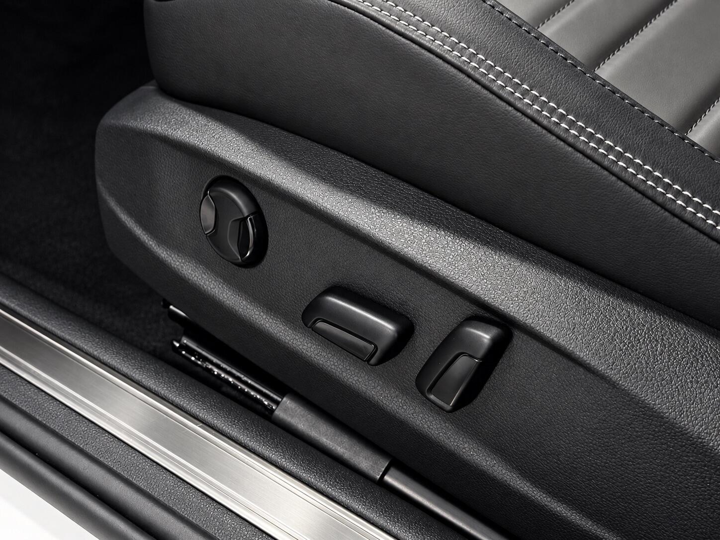 Volkswagen Passat - Image 19