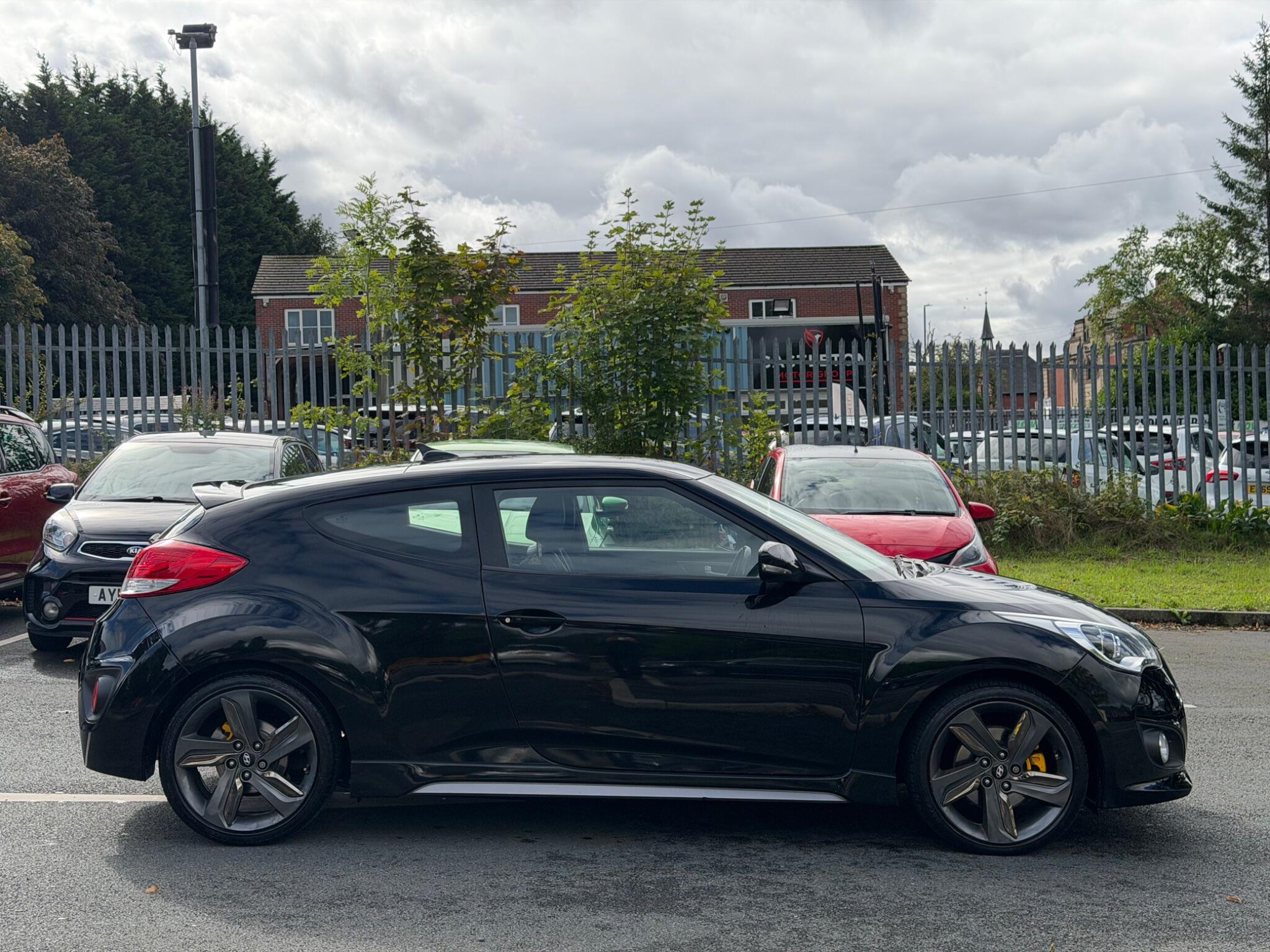 Hyundai Veloster - Image 8