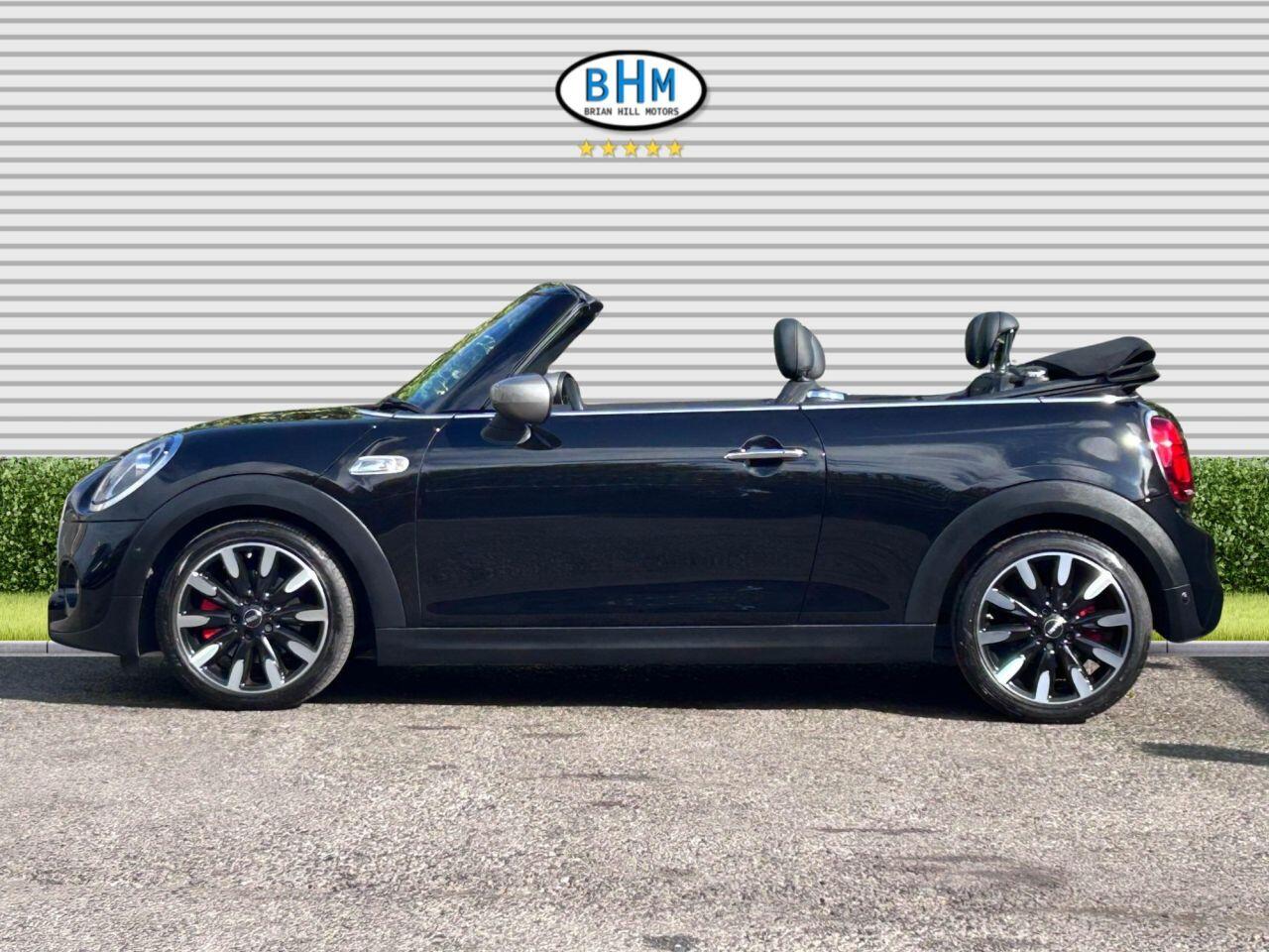 MINI Convertible - Image 7