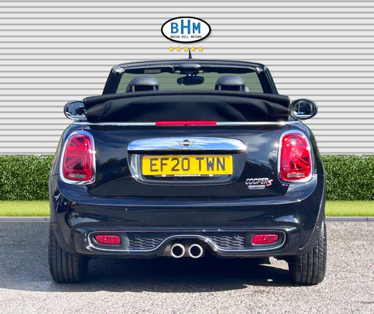 MINI Convertible - Image 11