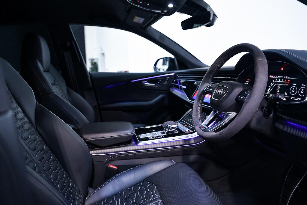 Audi RSQ8 - Image 15