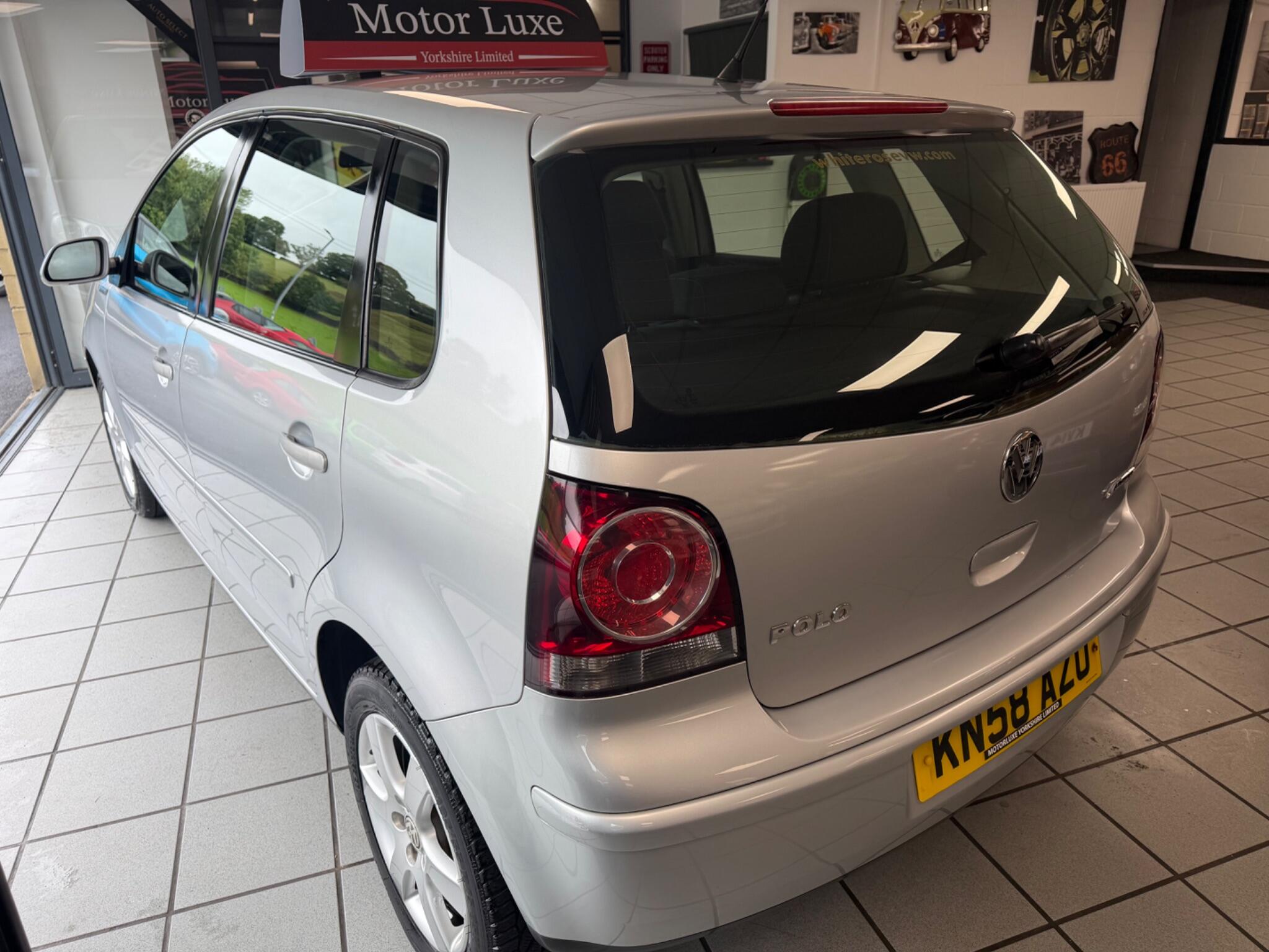Volkswagen Polo - Image 4