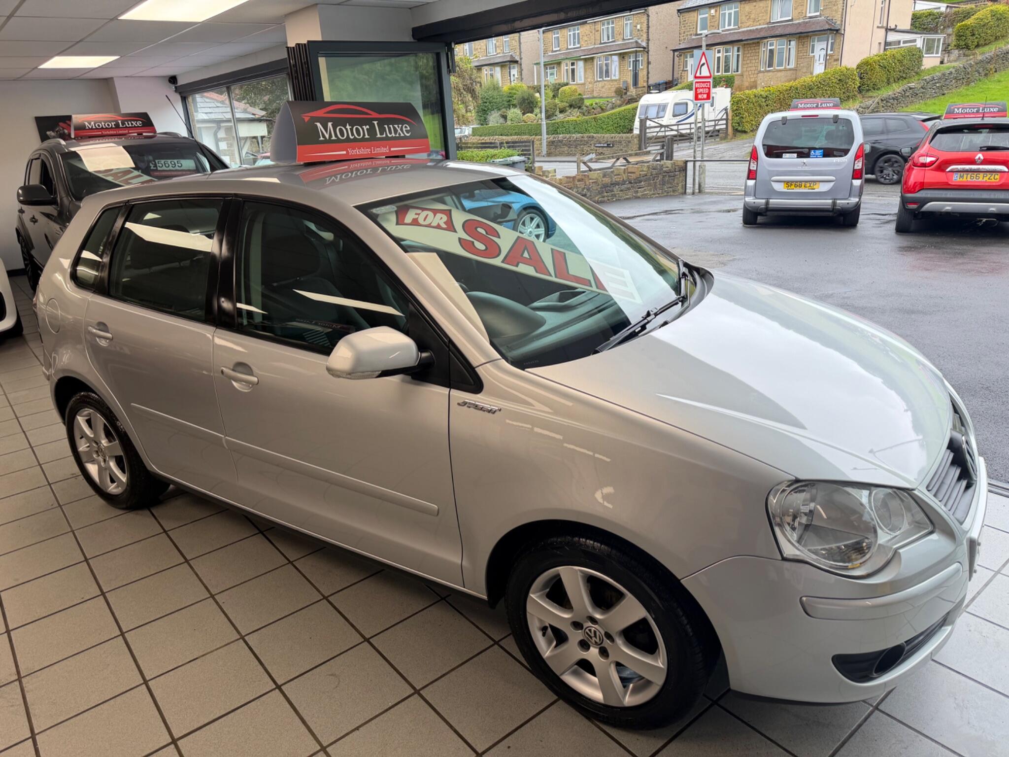 Volkswagen Polo - Image 11