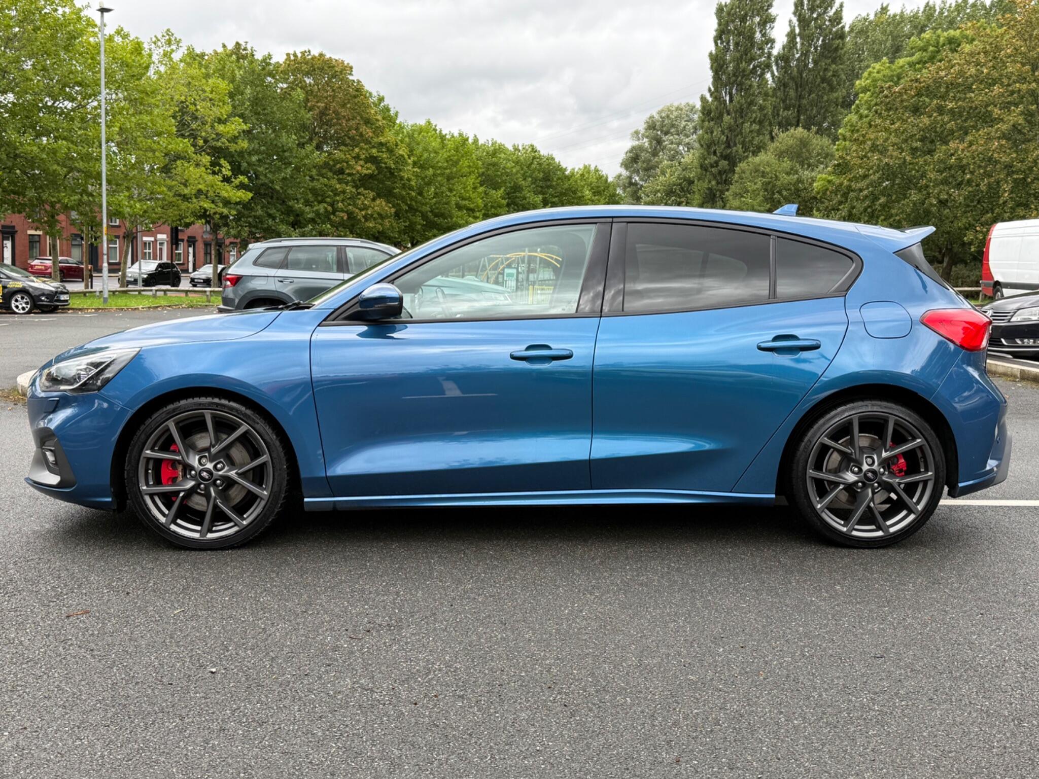 Ford Focus - Image 7