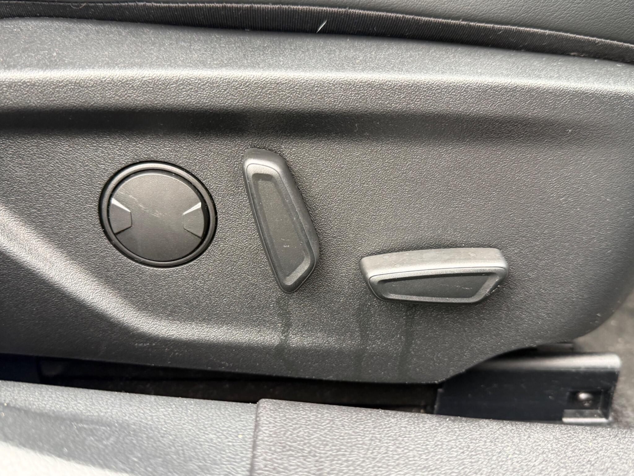 Ford Focus - Image 16