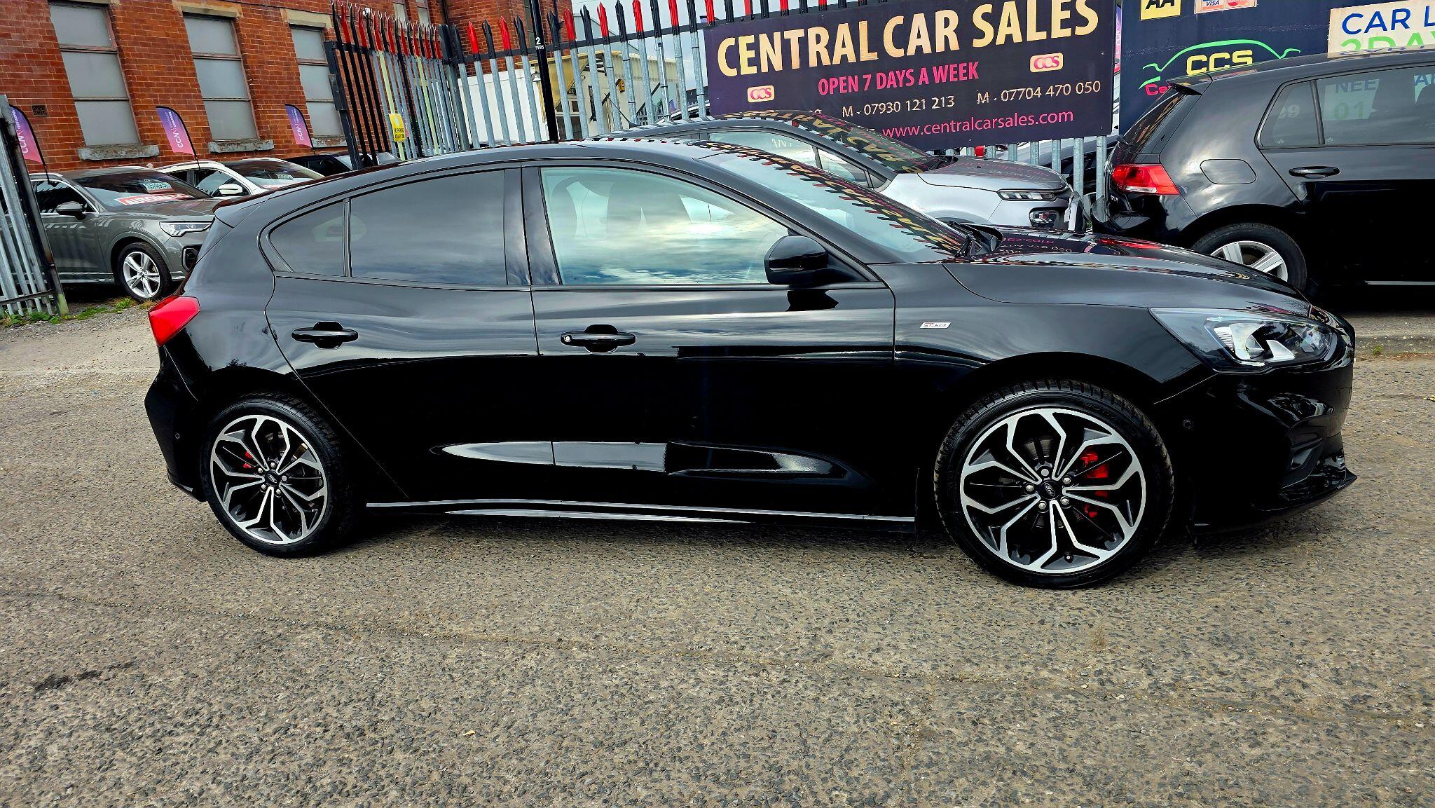 Ford Focus - Image 5