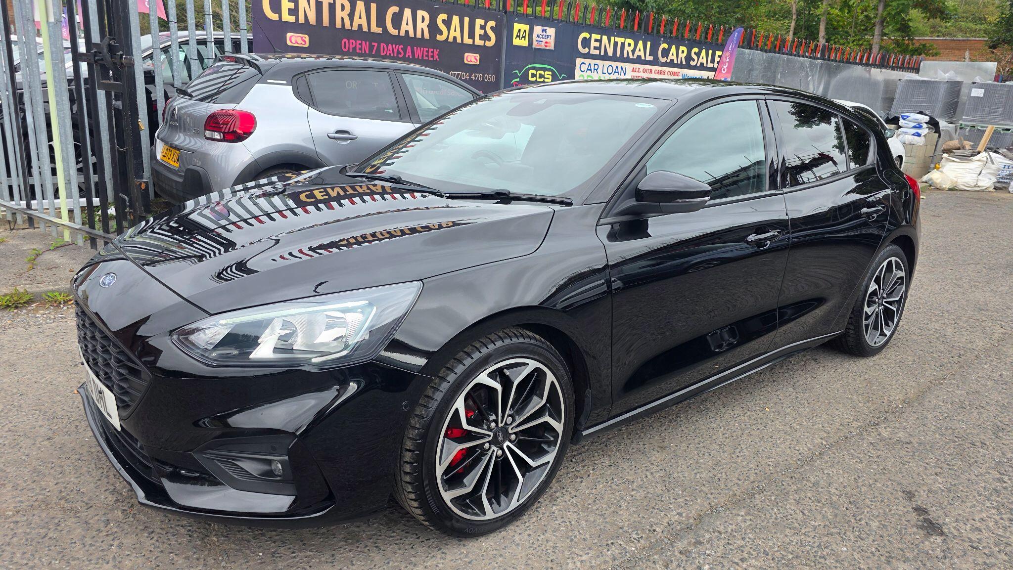 Ford Focus - Image 17