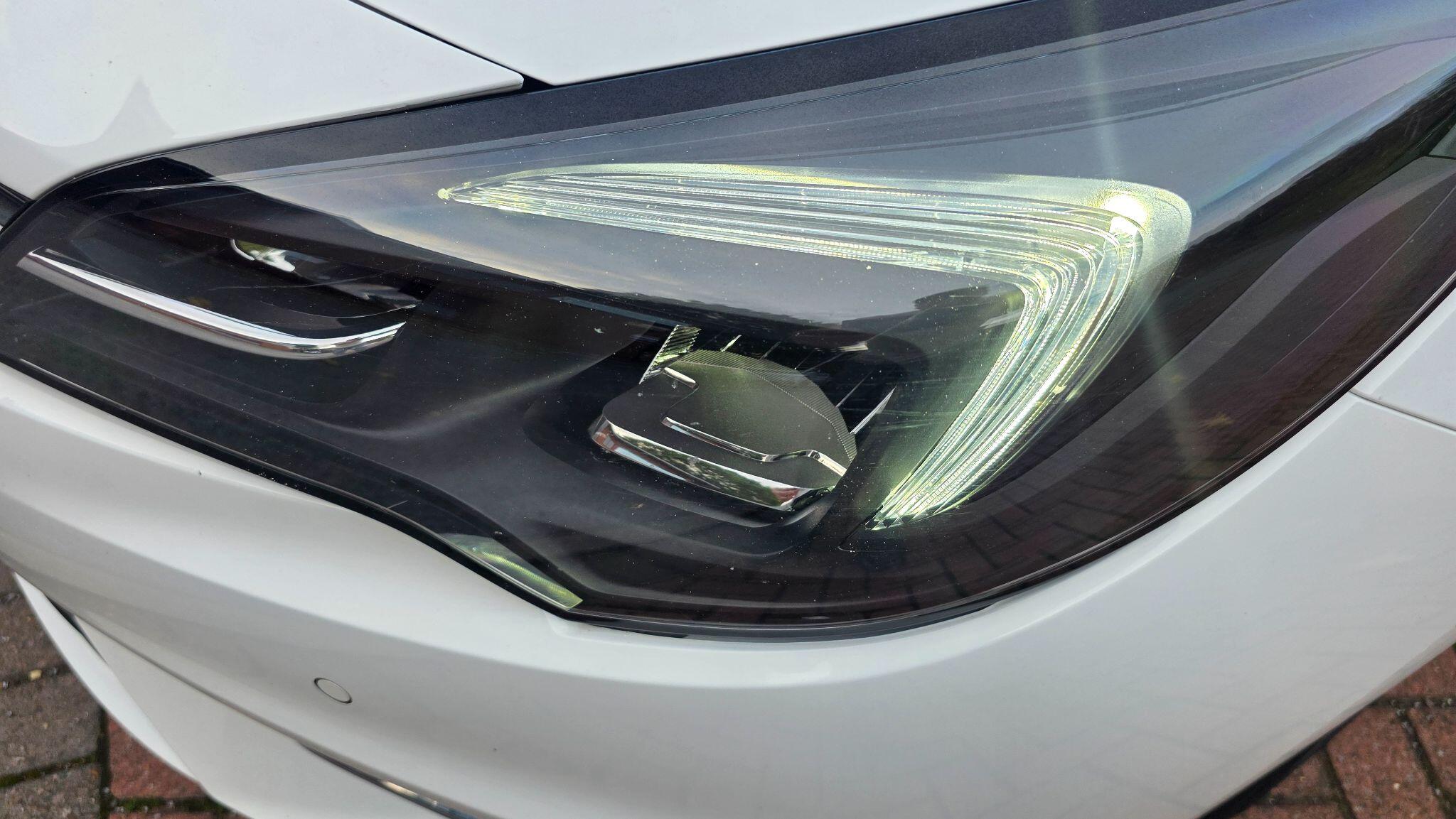 Vauxhall Astra - Image 10